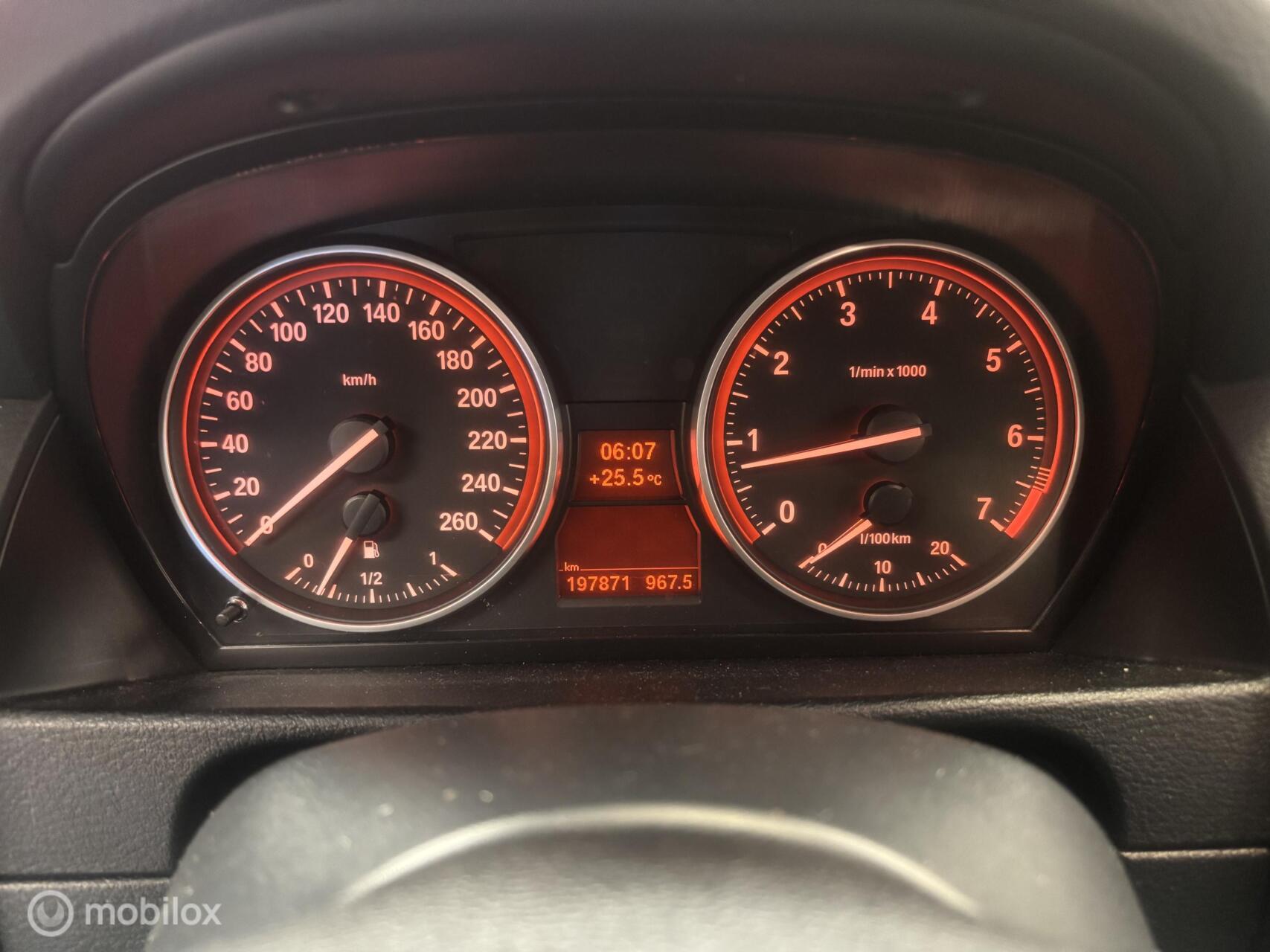 Foto van BMW X1 sDrive 18i