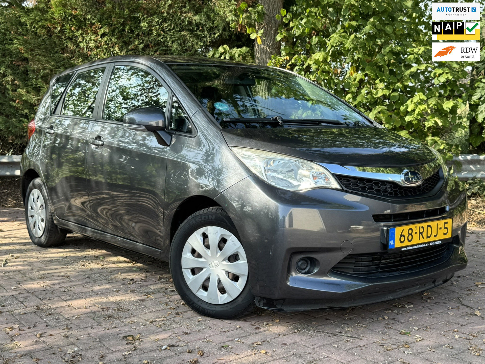 Subaru Subaru Trezia 1.3 Comfort Airco 2011 - voorkant