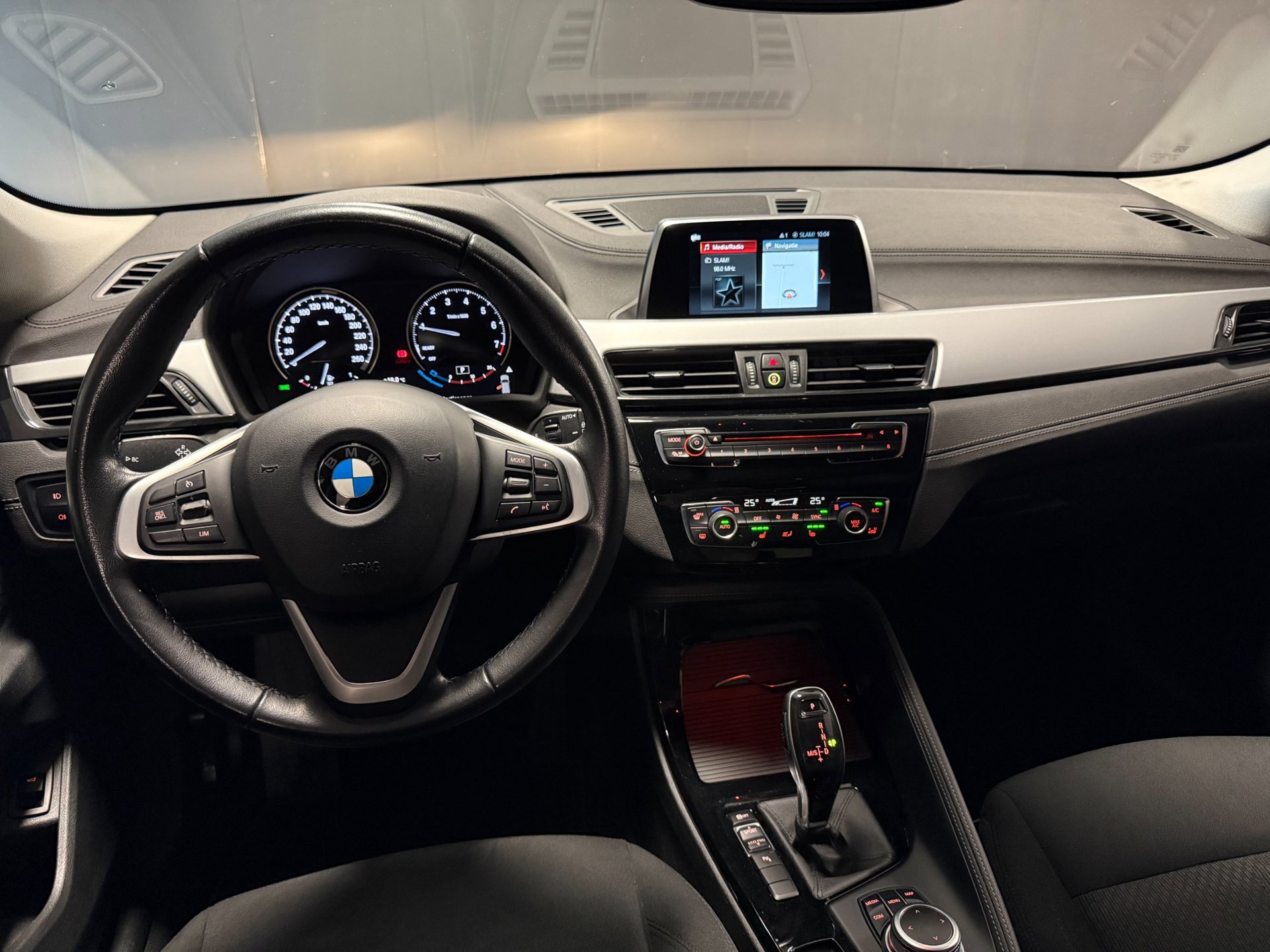 Foto van BMW X2 Sdrive18i