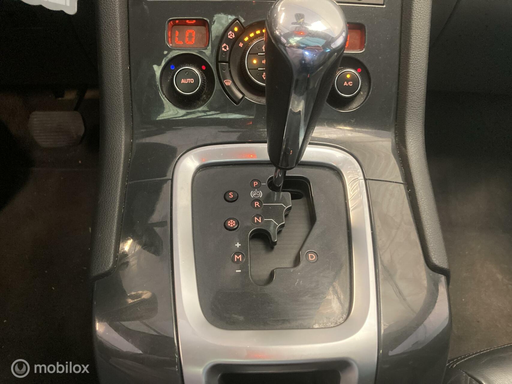 Foto van Peugeot 5008