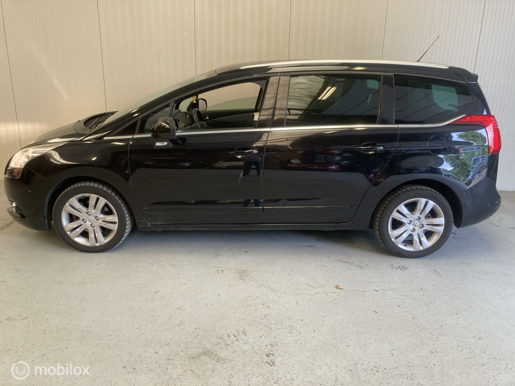 Foto van Peugeot 5008