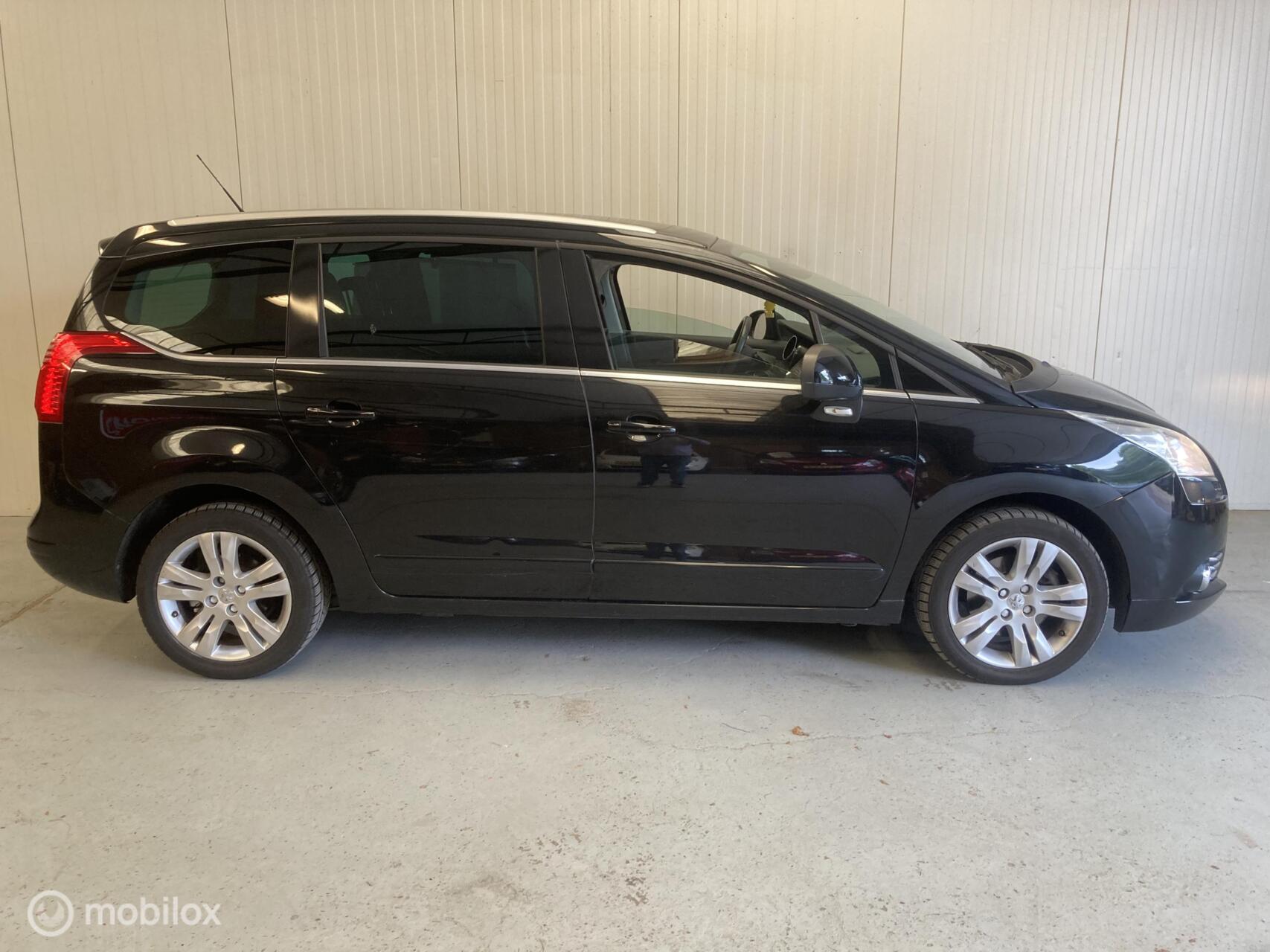 Foto van Peugeot 5008