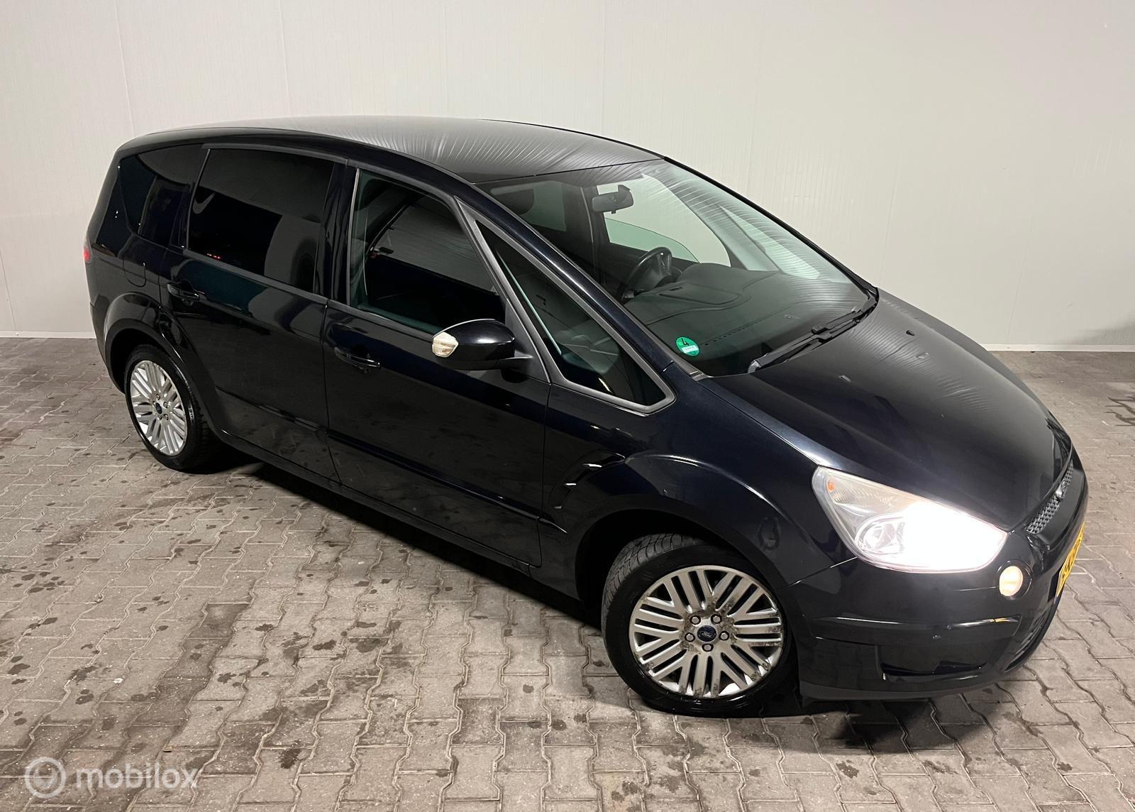Foto van Ford S-max