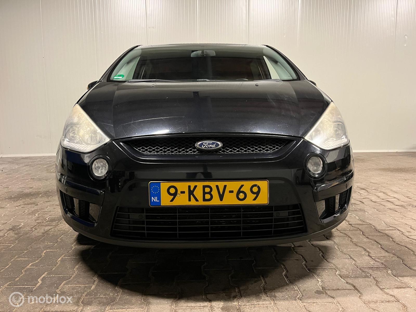 Foto van Ford S-max