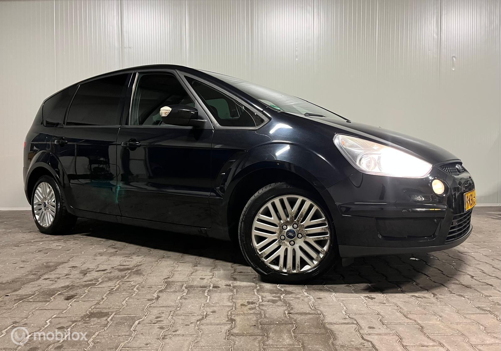 Foto van Ford S-max