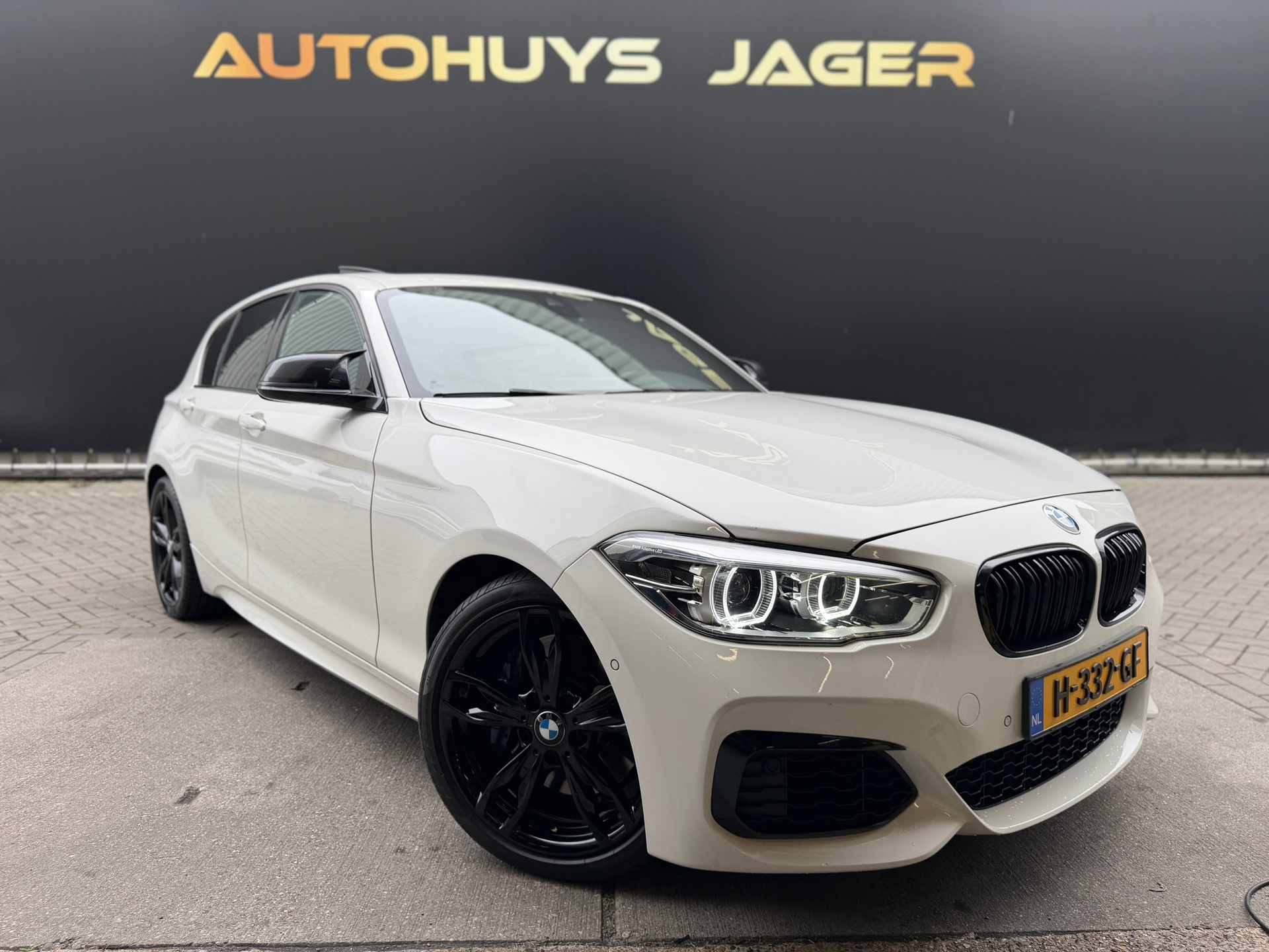 Foto van BMW M140i