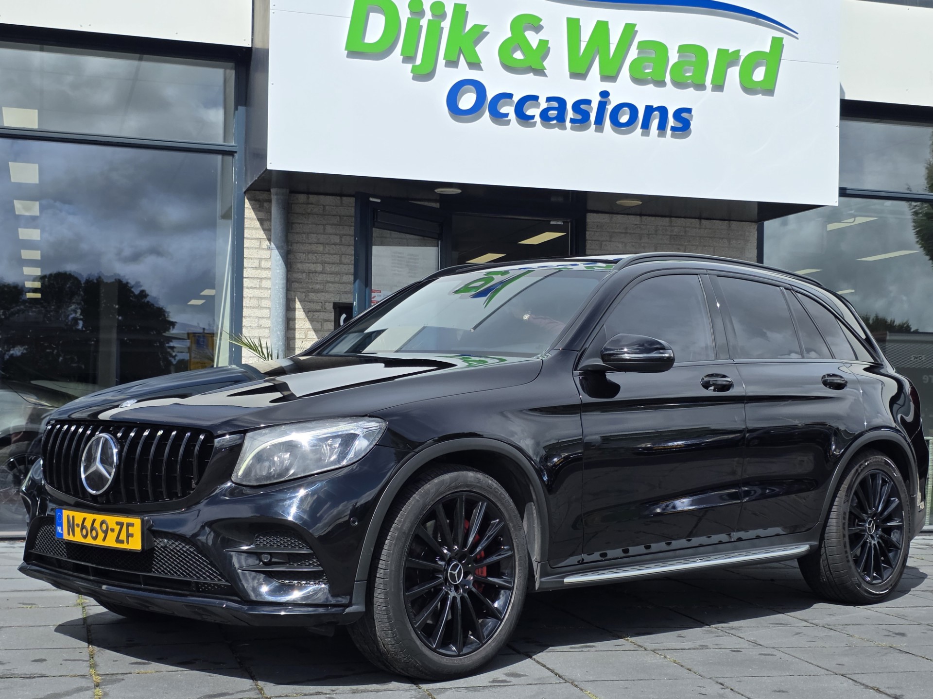 Mercedes-Benz GLC 250 D 4Matic 250 d 4MATIC Edition 1 – AMG-Line – Pano – Automaat 2016 - voorkant