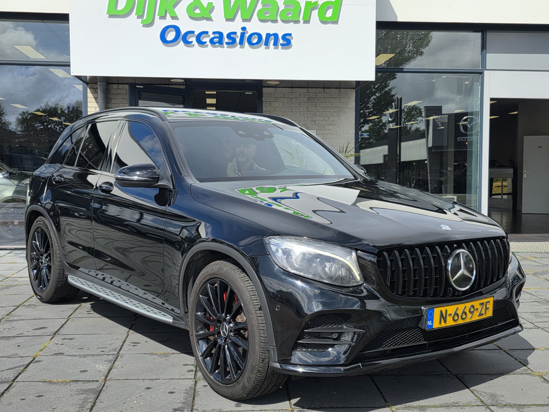 Foto van Mercedes-Benz GLC 250 D 4Matic