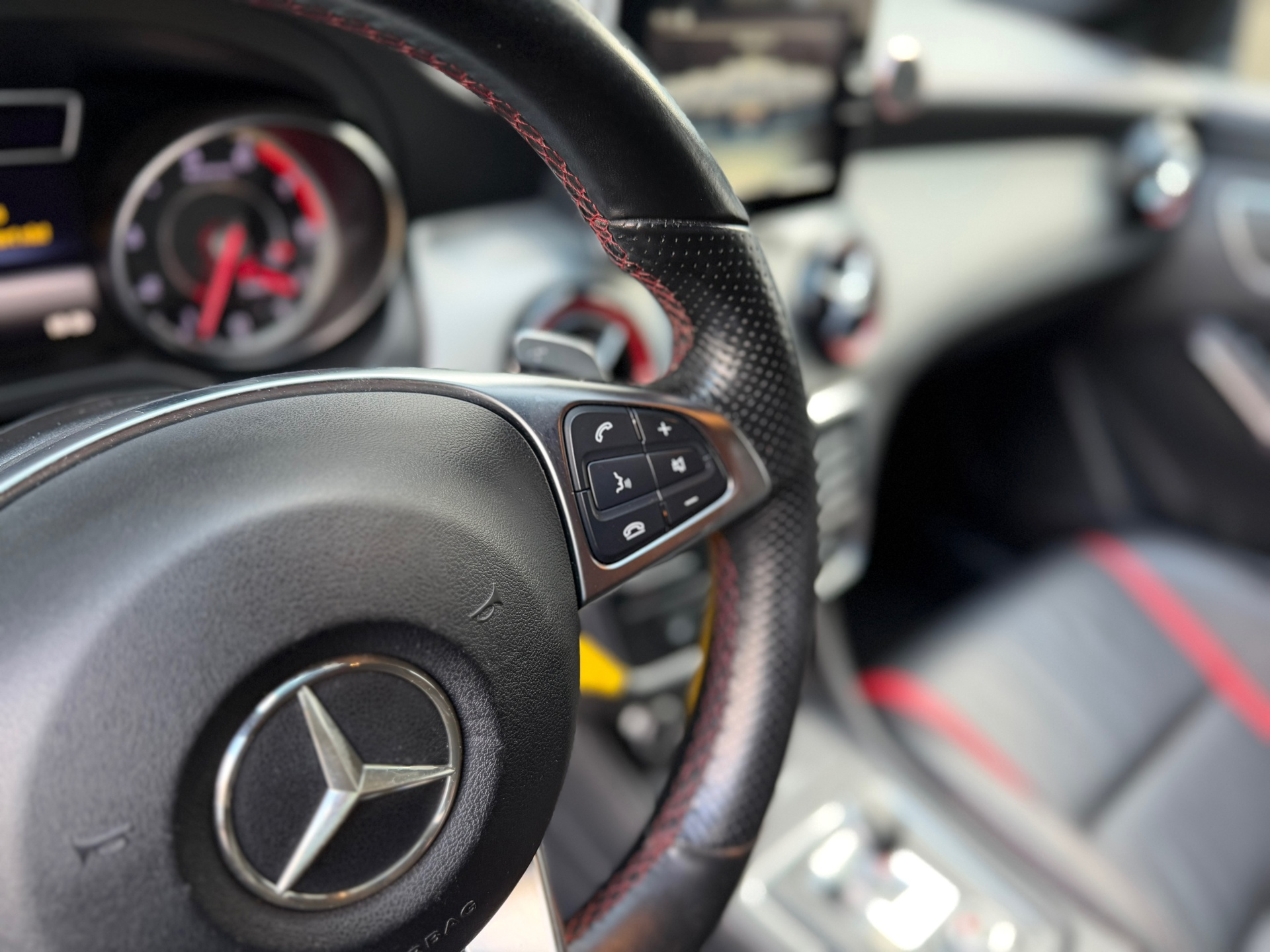 Foto van Mercedes-Benz AMG Cla 45