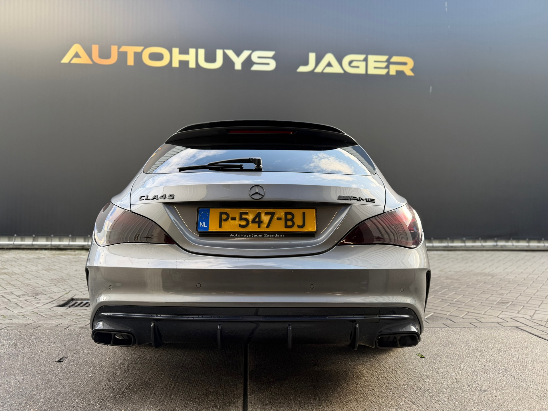 Foto van Mercedes-Benz AMG Cla 45
