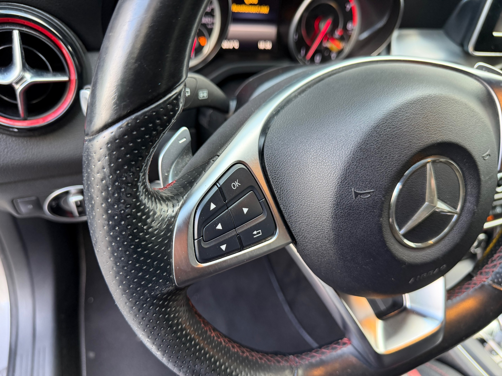 Foto van Mercedes-Benz AMG Cla 45