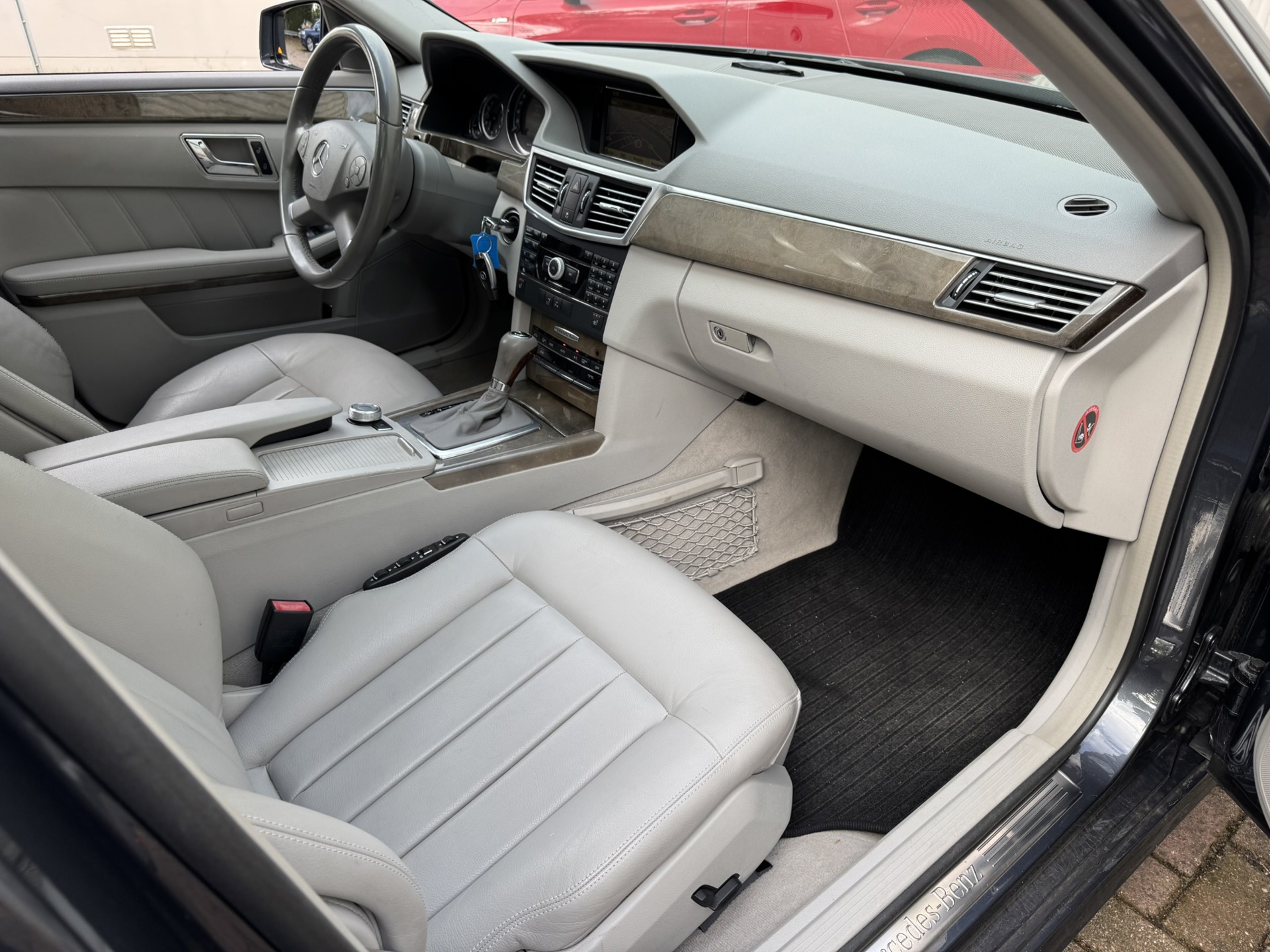 Foto van Mercedes-Benz E 250 Cgi