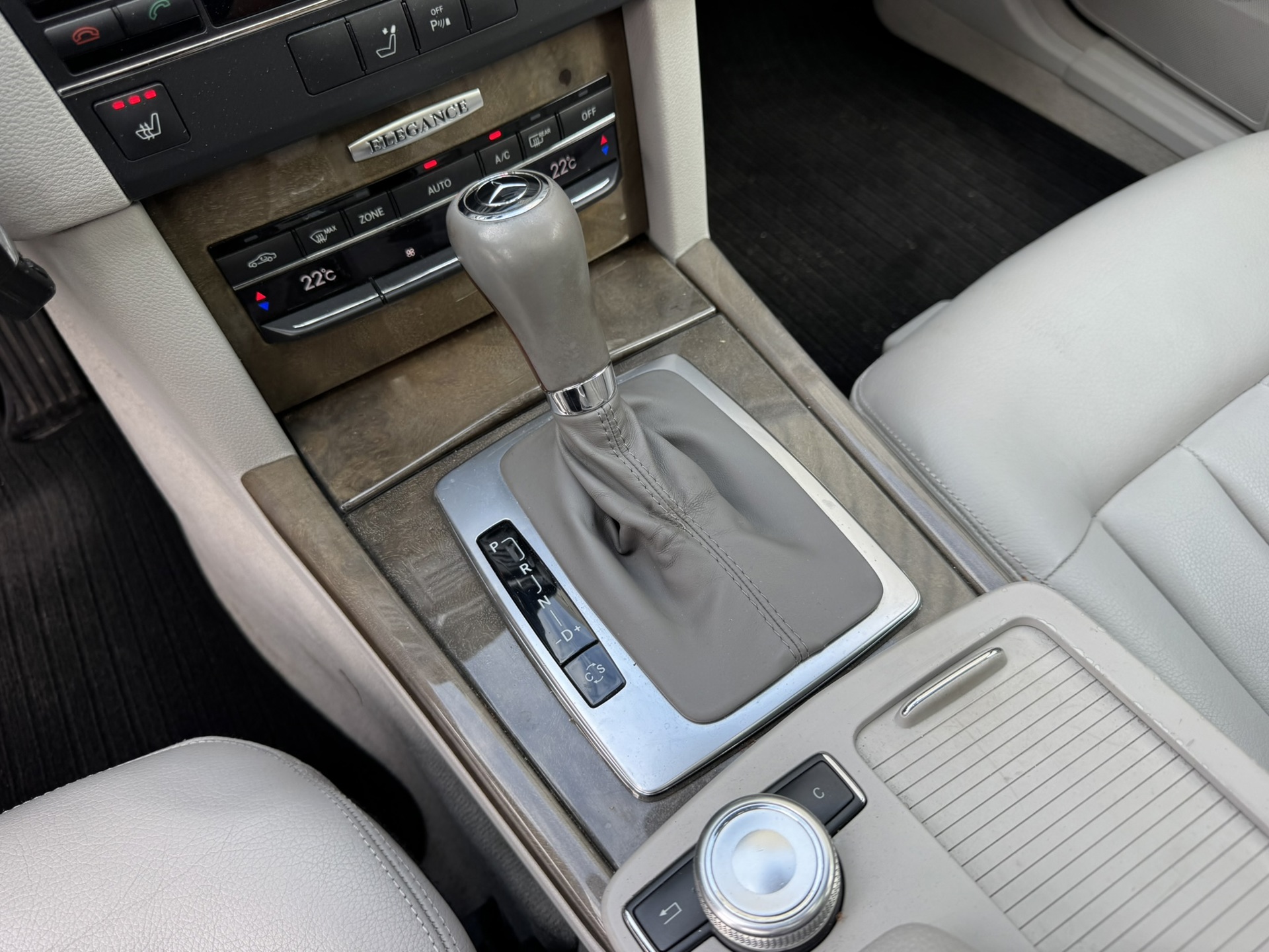 Foto van Mercedes-Benz E 250 Cgi
