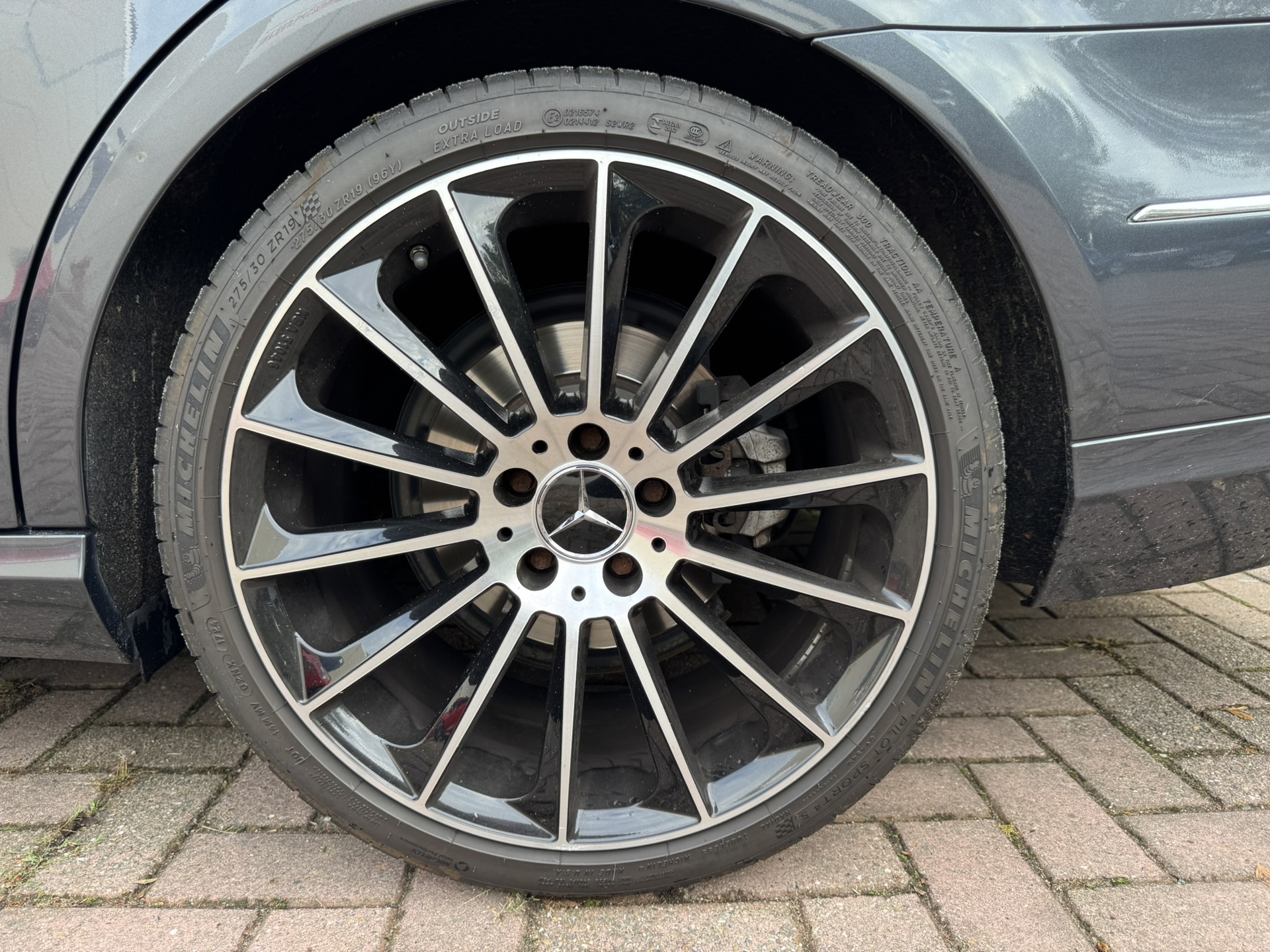 Foto van Mercedes-Benz E 250 Cgi