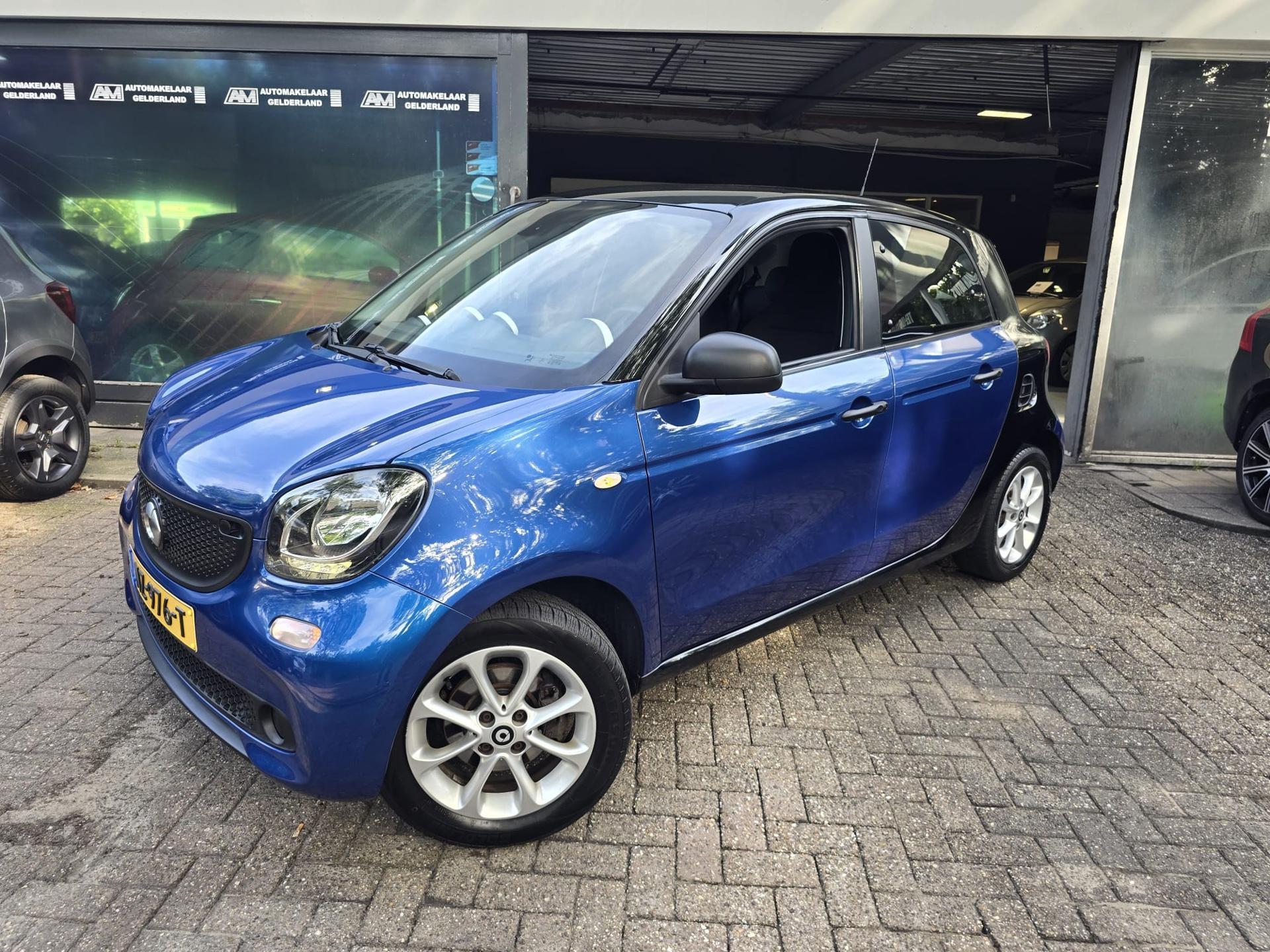 Smart Forfour 1.0 Passion | 2E EIGENAAR |3/6 OF 12MND GARANTIE 2017 - voorkant
