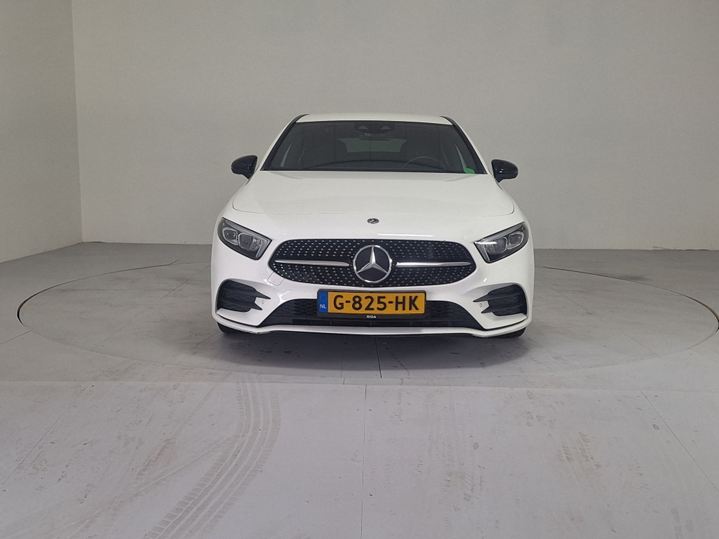 Foto van Mercedes-Benz A 180