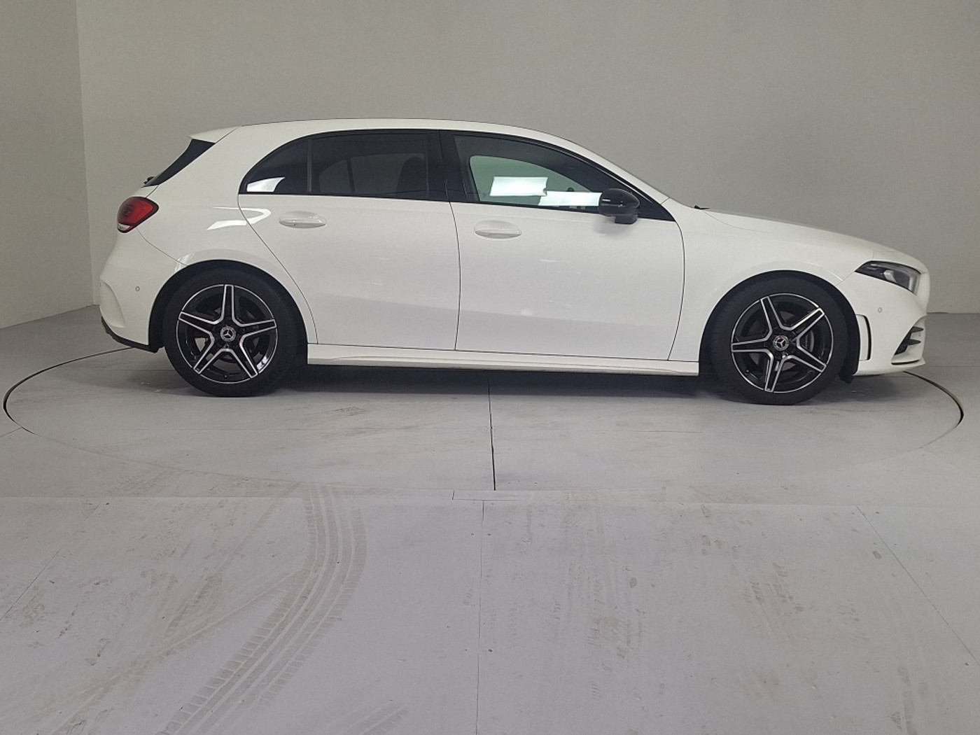 Foto van Mercedes-Benz A 180