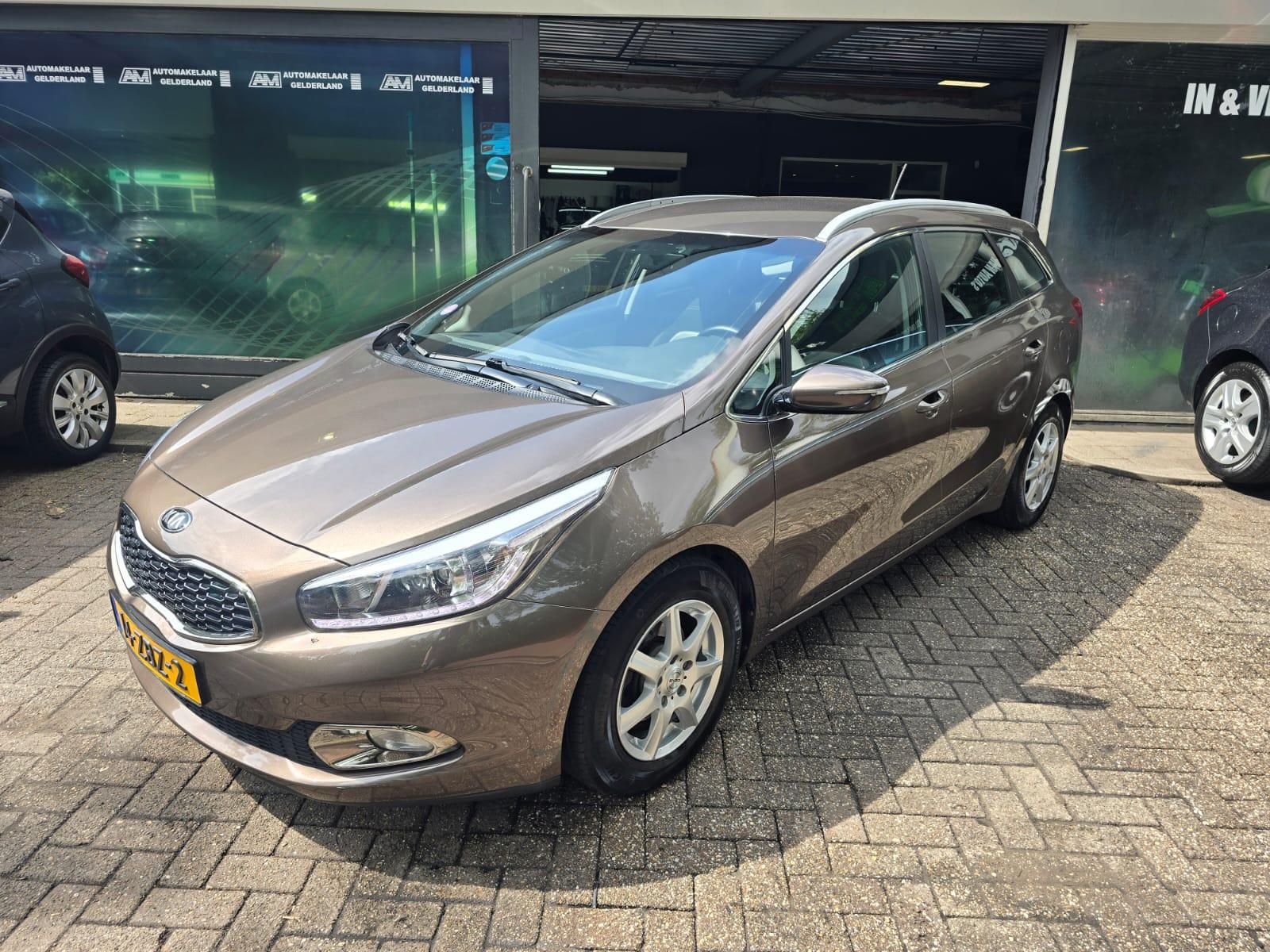 Foto van Kia Cee D