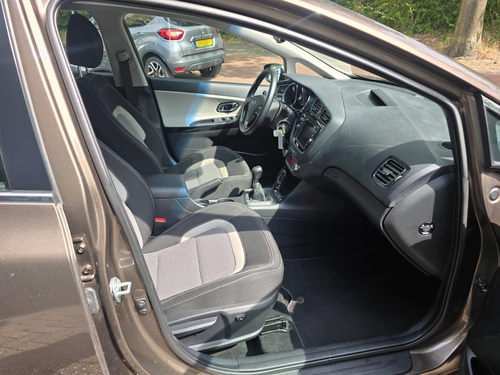 Foto van Kia Cee D
