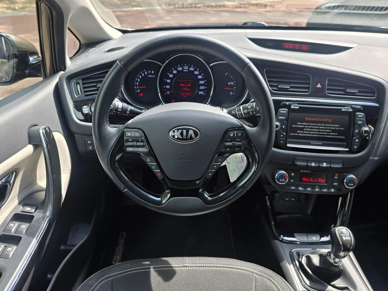 Foto van Kia Cee D