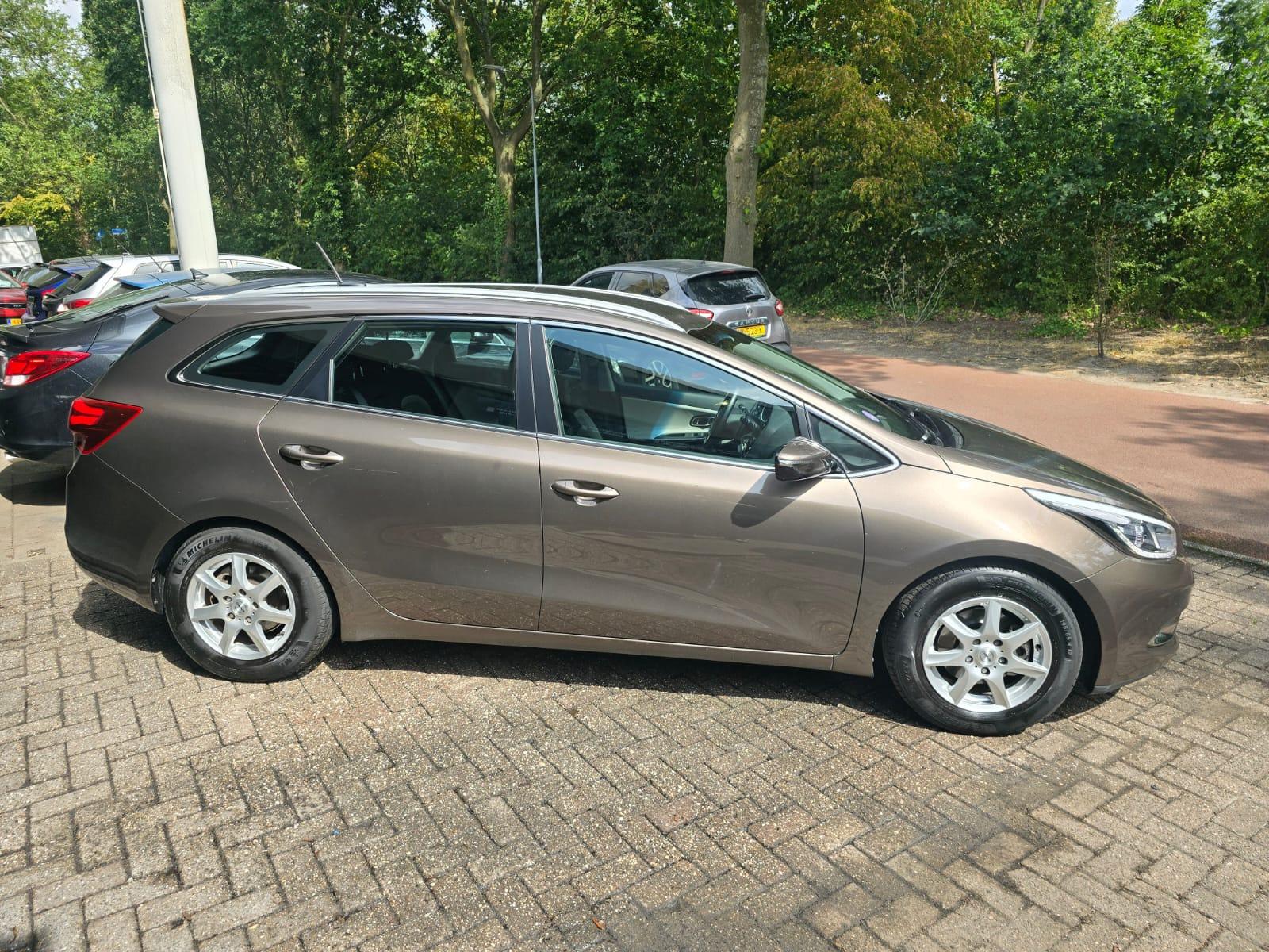Foto van Kia Cee D