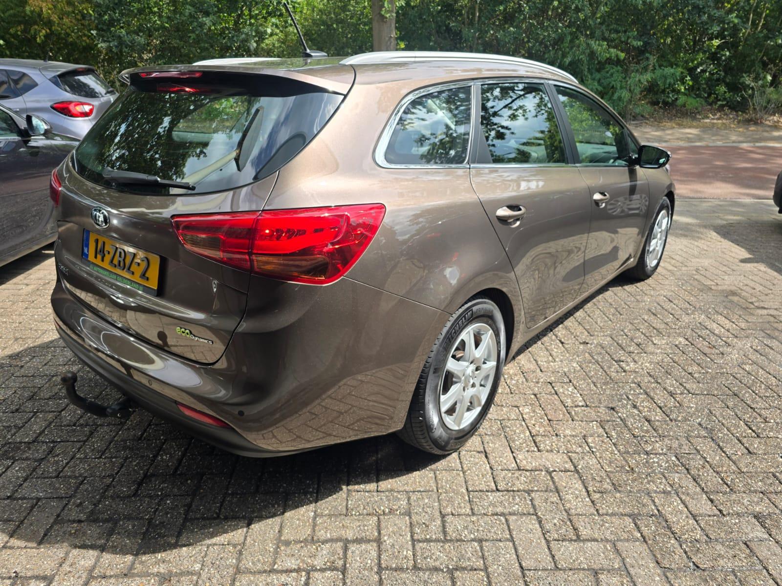Foto van Kia Cee D
