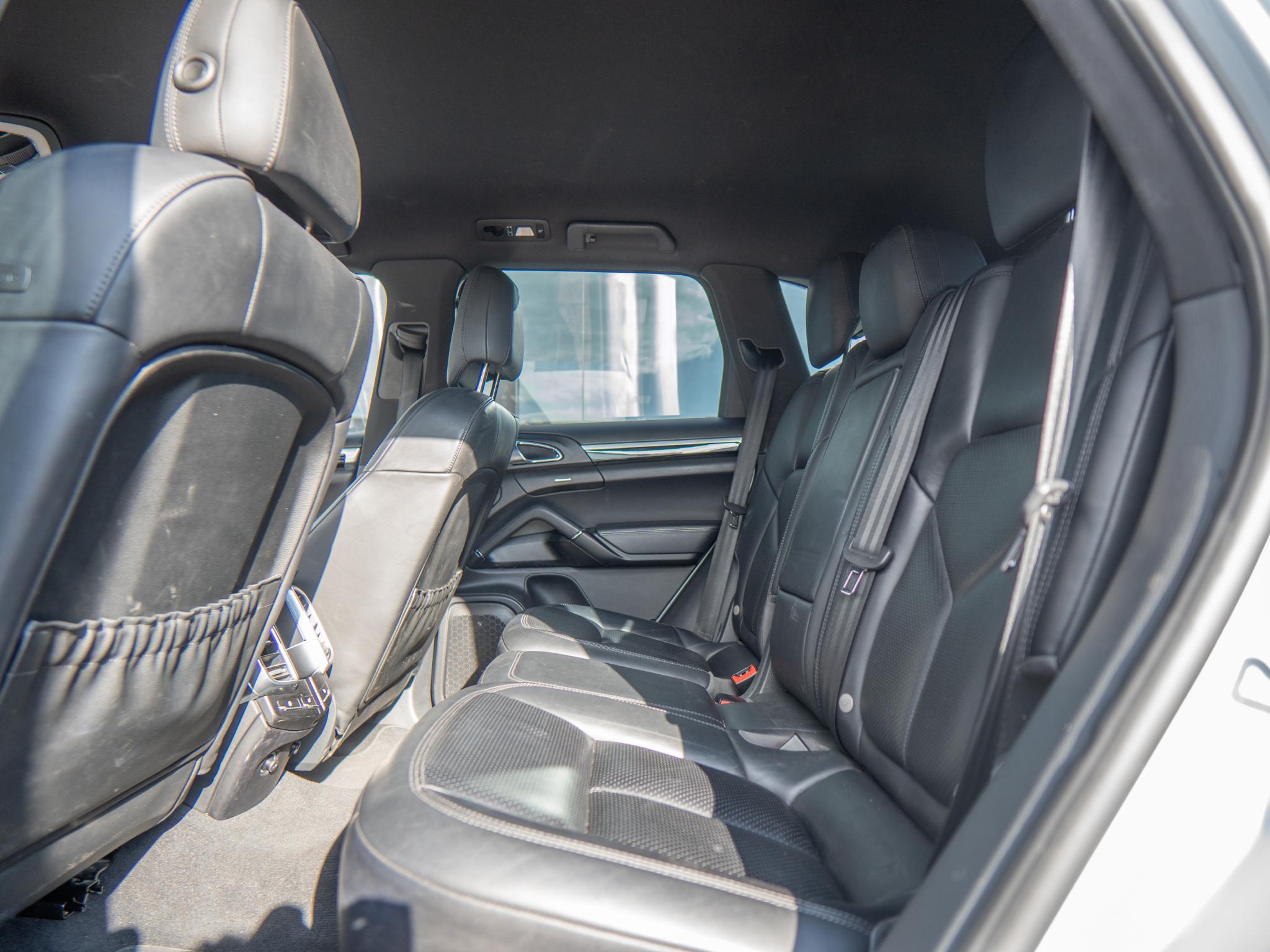 Foto van Porsche Cayenne S E-hybrid