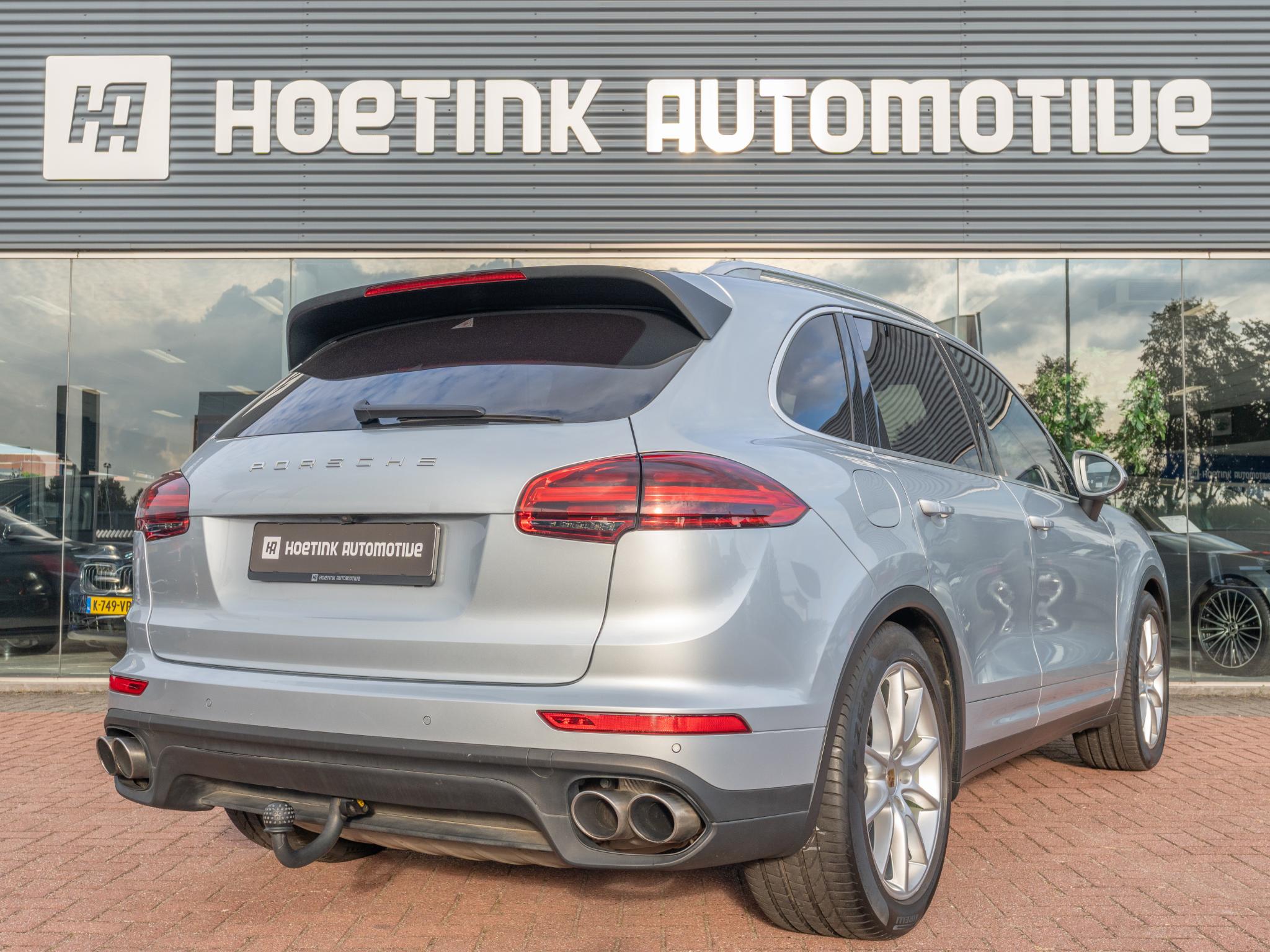 Foto van Porsche Cayenne S E-hybrid