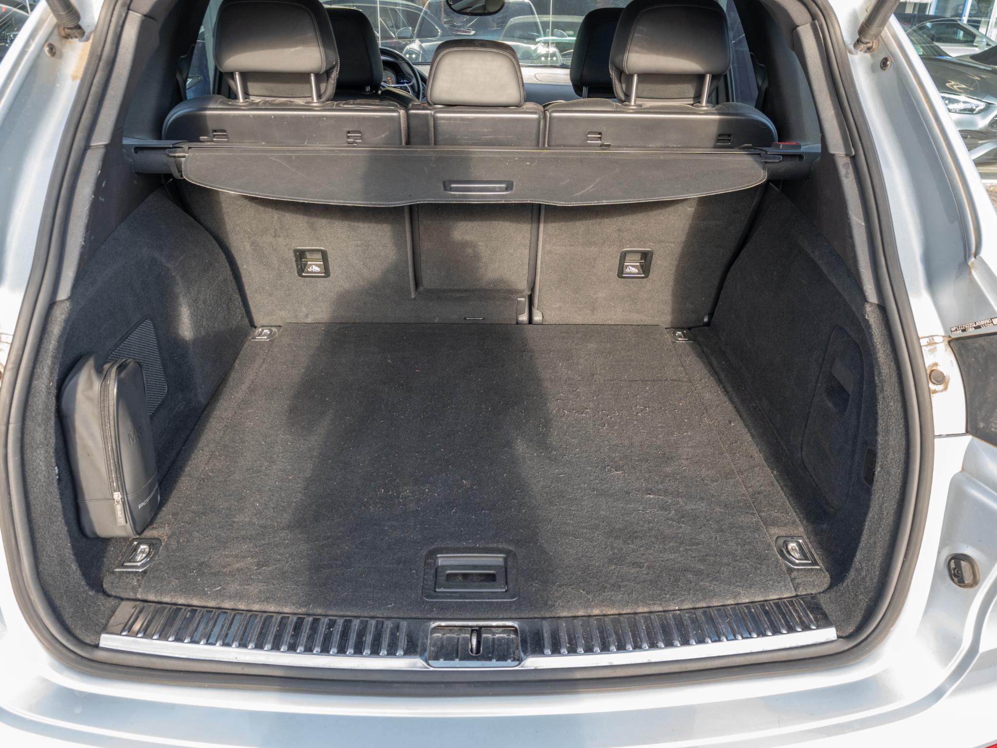 Foto van Porsche Cayenne S E-hybrid