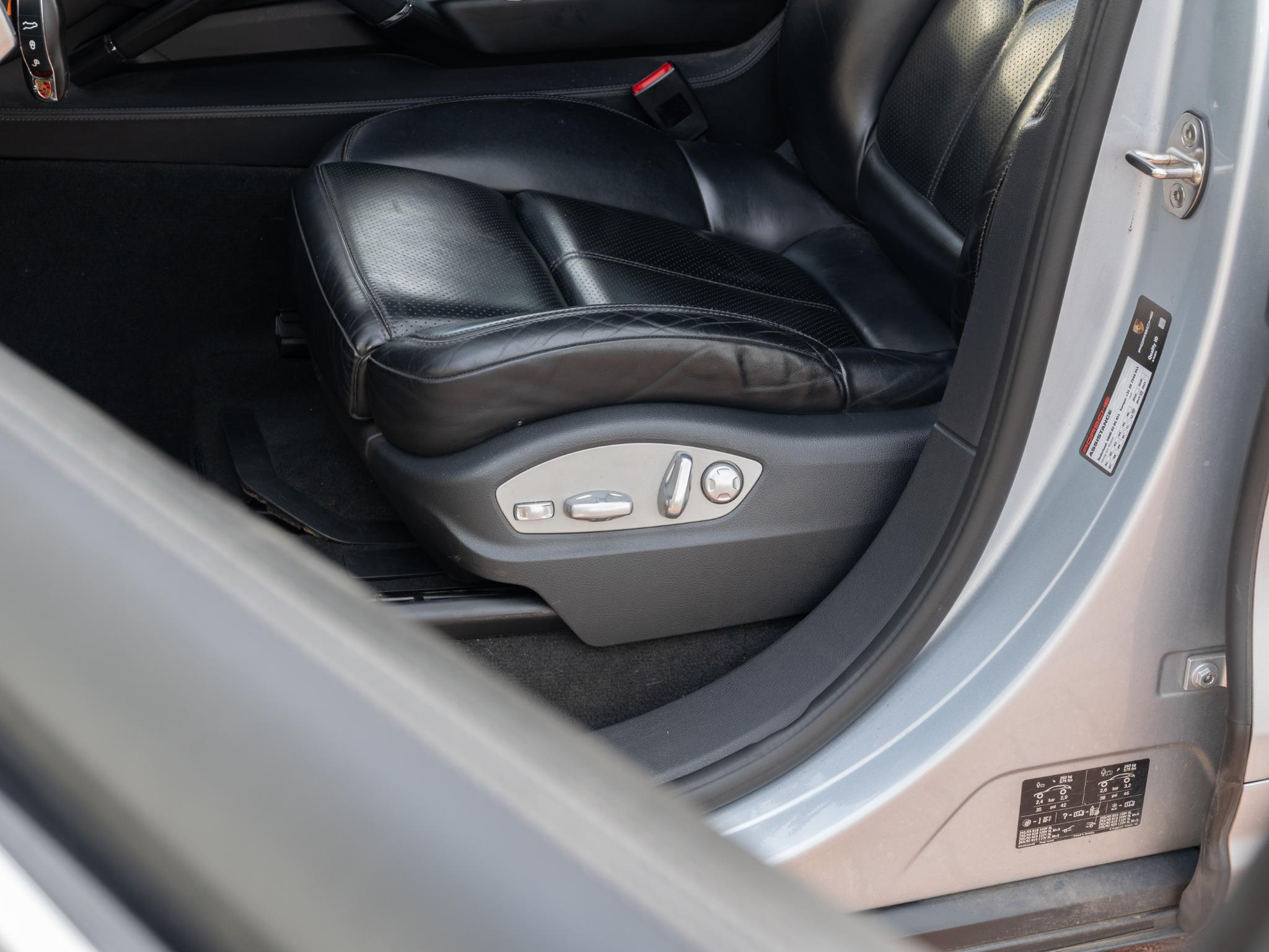 Foto van Porsche Cayenne S E-hybrid
