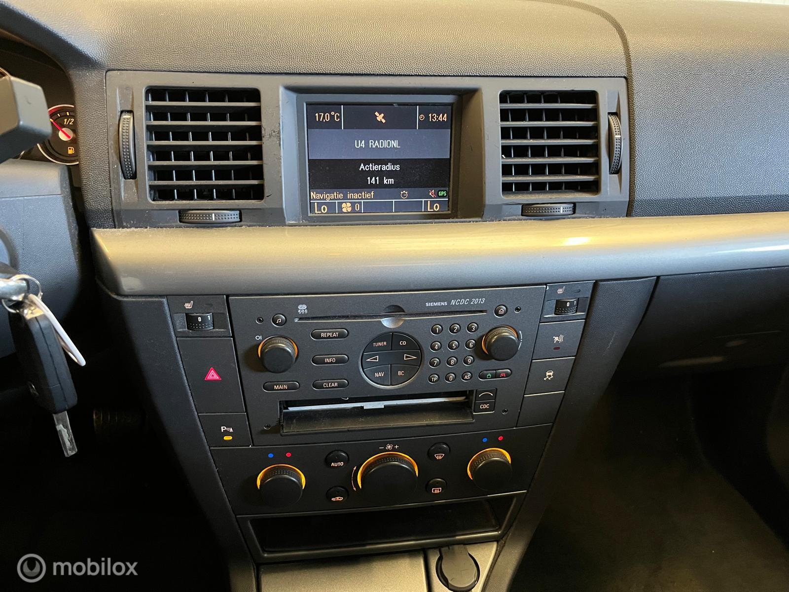 Foto van Opel Vectra GTS