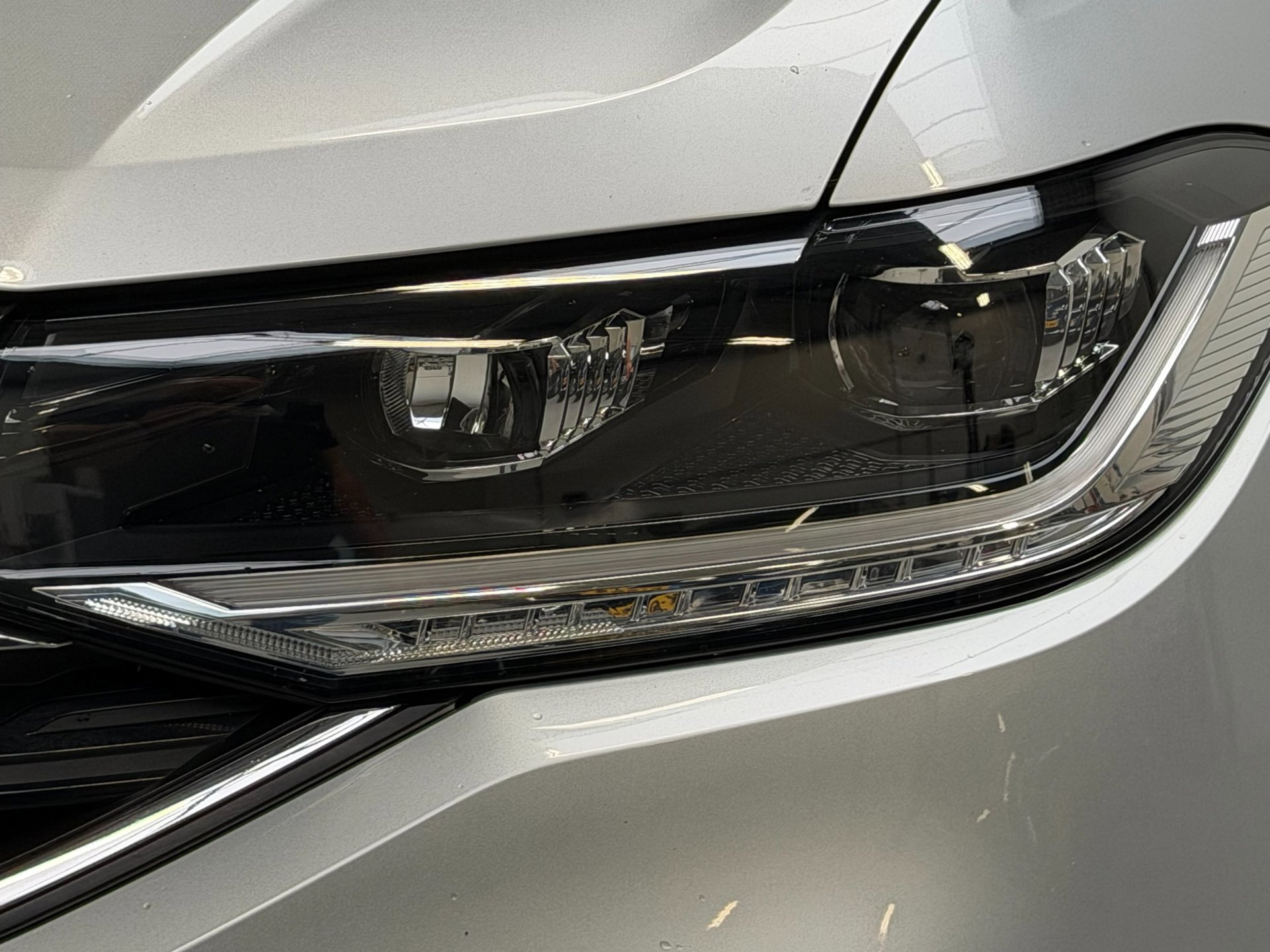 Foto van Volkswagen T-cross