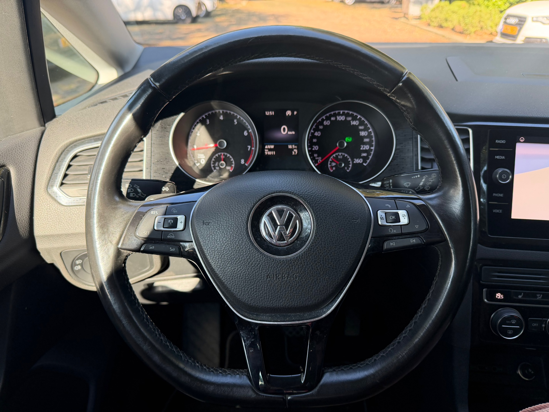 Foto van Volkswagen Golf Sportsvan