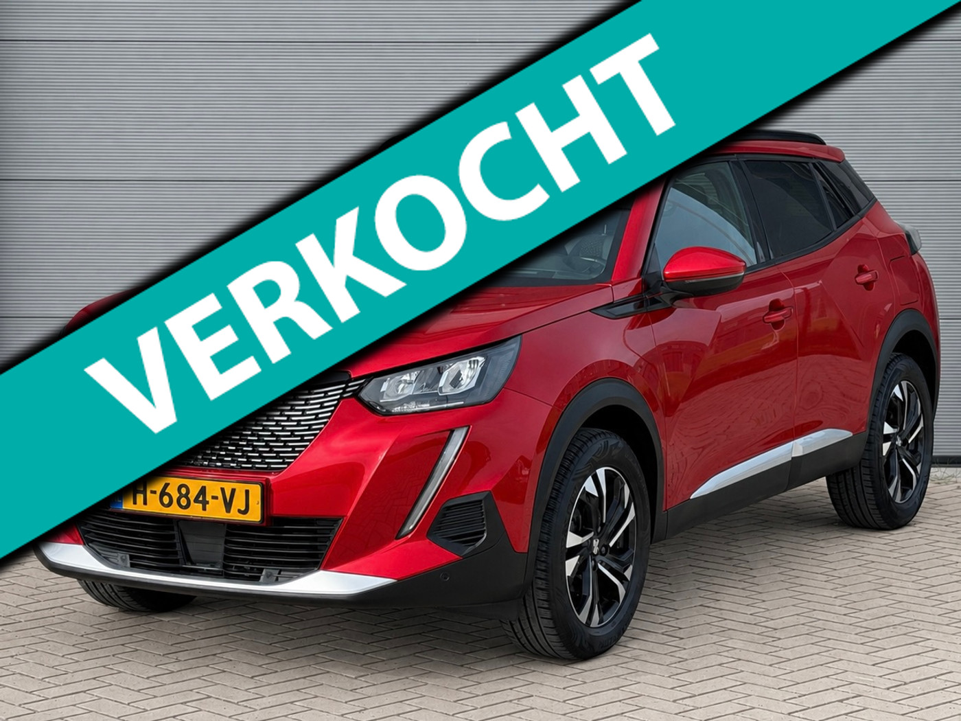 Peugeot 2008 Peugeot 2008 1.2 PureTech 130pk Allure | Distr. verv. | i-Cockpit 3D | Trekhaak | All Season 2020 - voorkant