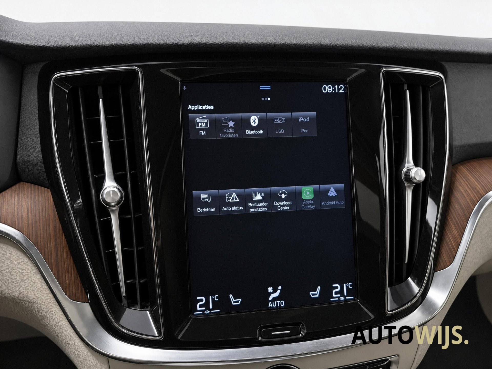 Foto van Volvo V60 T6 Twin Engine