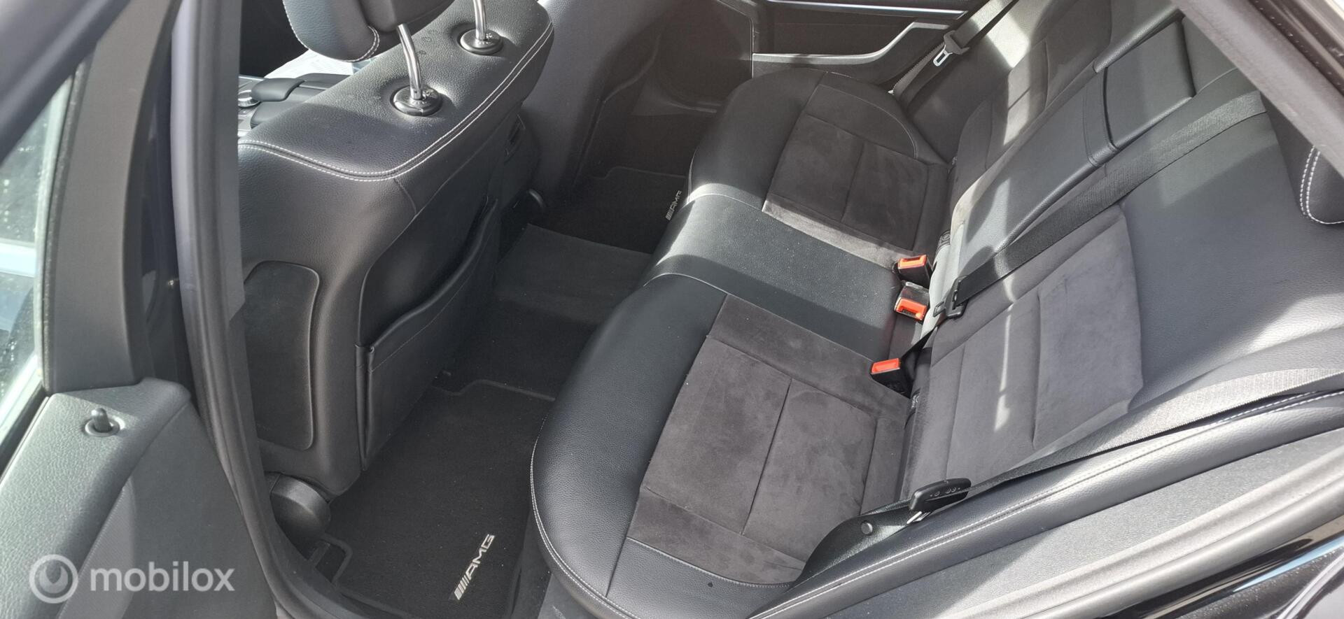 Foto van Mercedes-Benz E 220 Bluetec