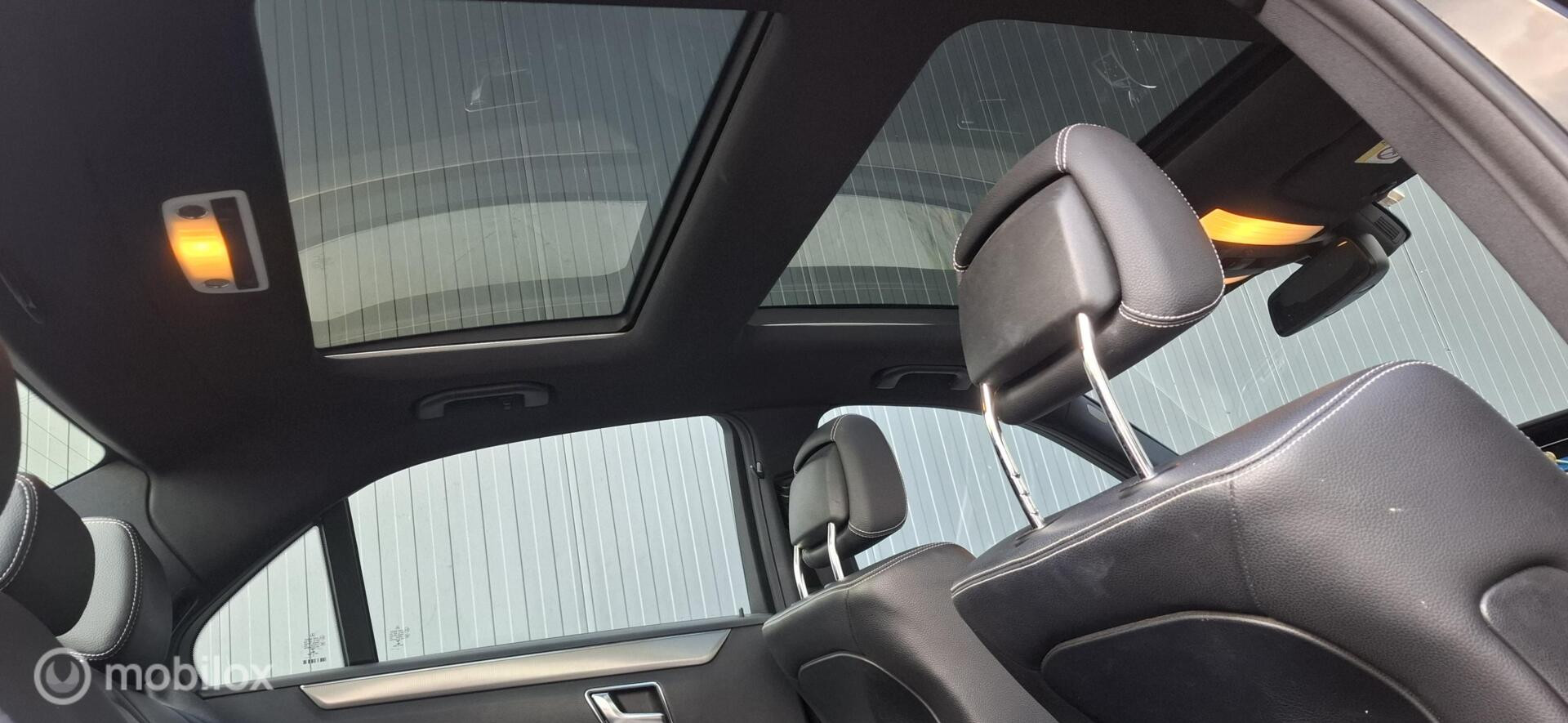 Foto van Mercedes-Benz E 220 Bluetec