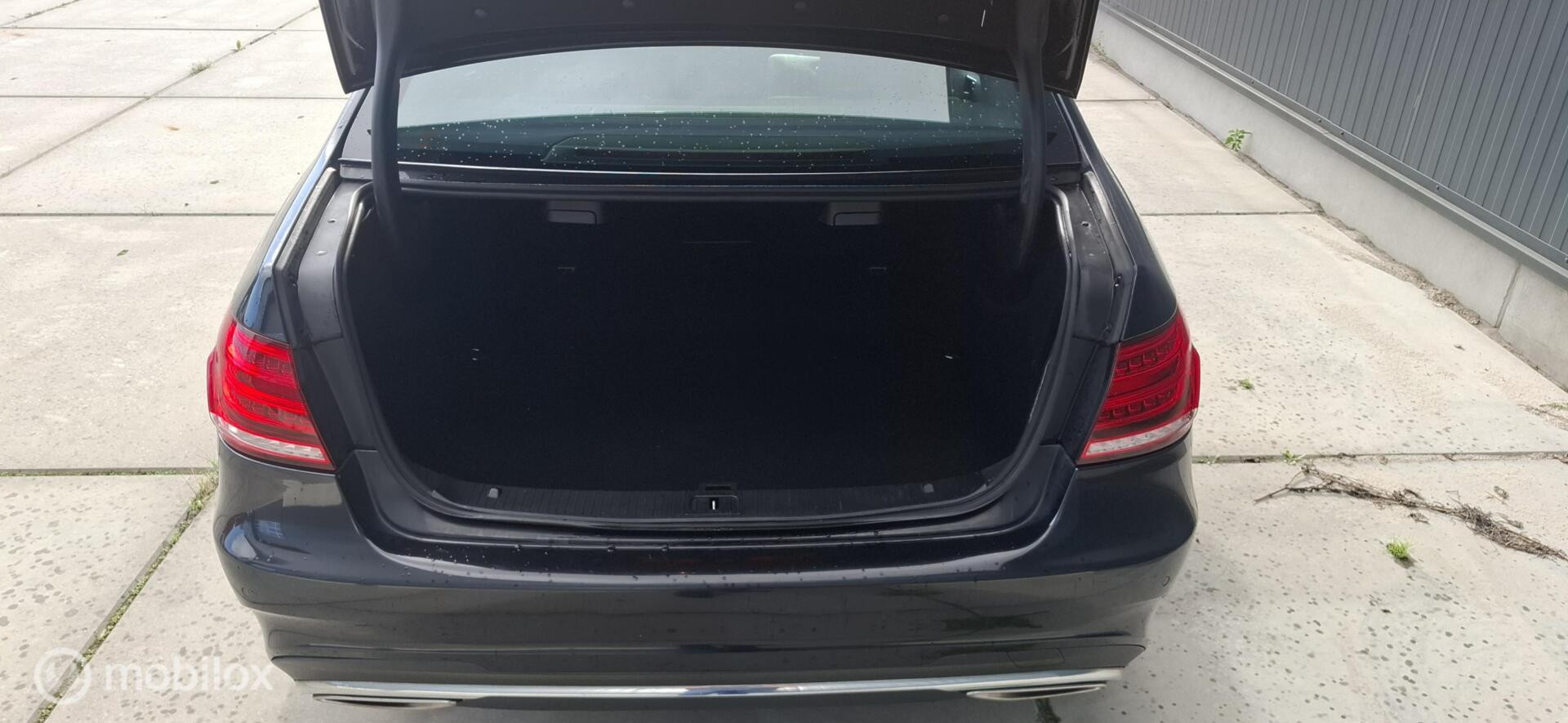 Foto van Mercedes-Benz E 220 Bluetec