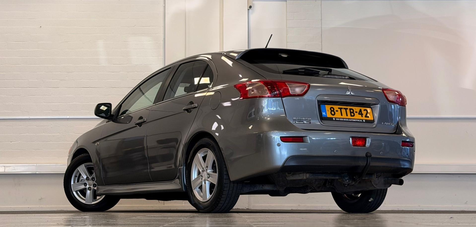 Foto van Mitsubishi Mitsubishi Lancer