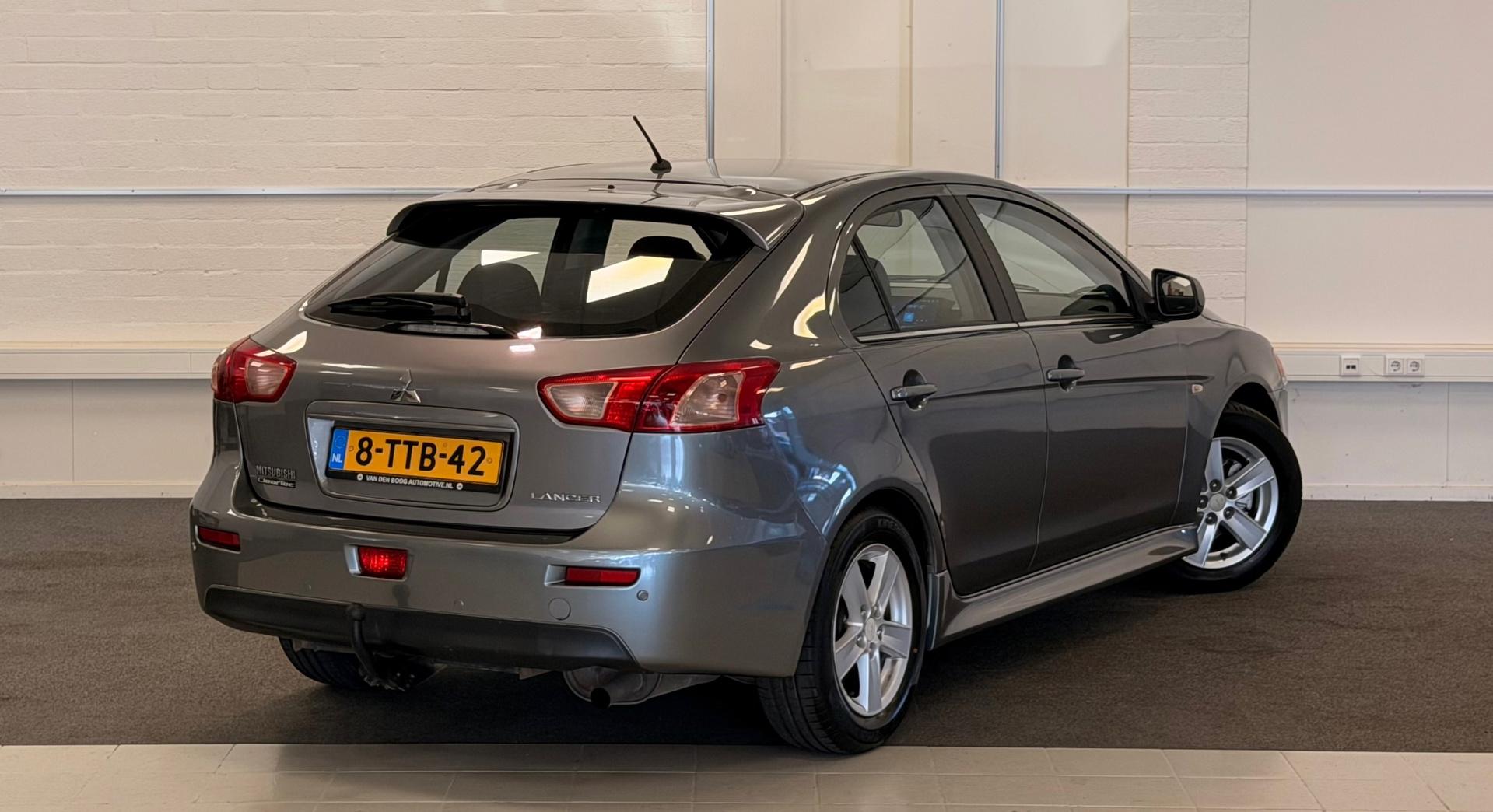 Foto van Mitsubishi Mitsubishi Lancer