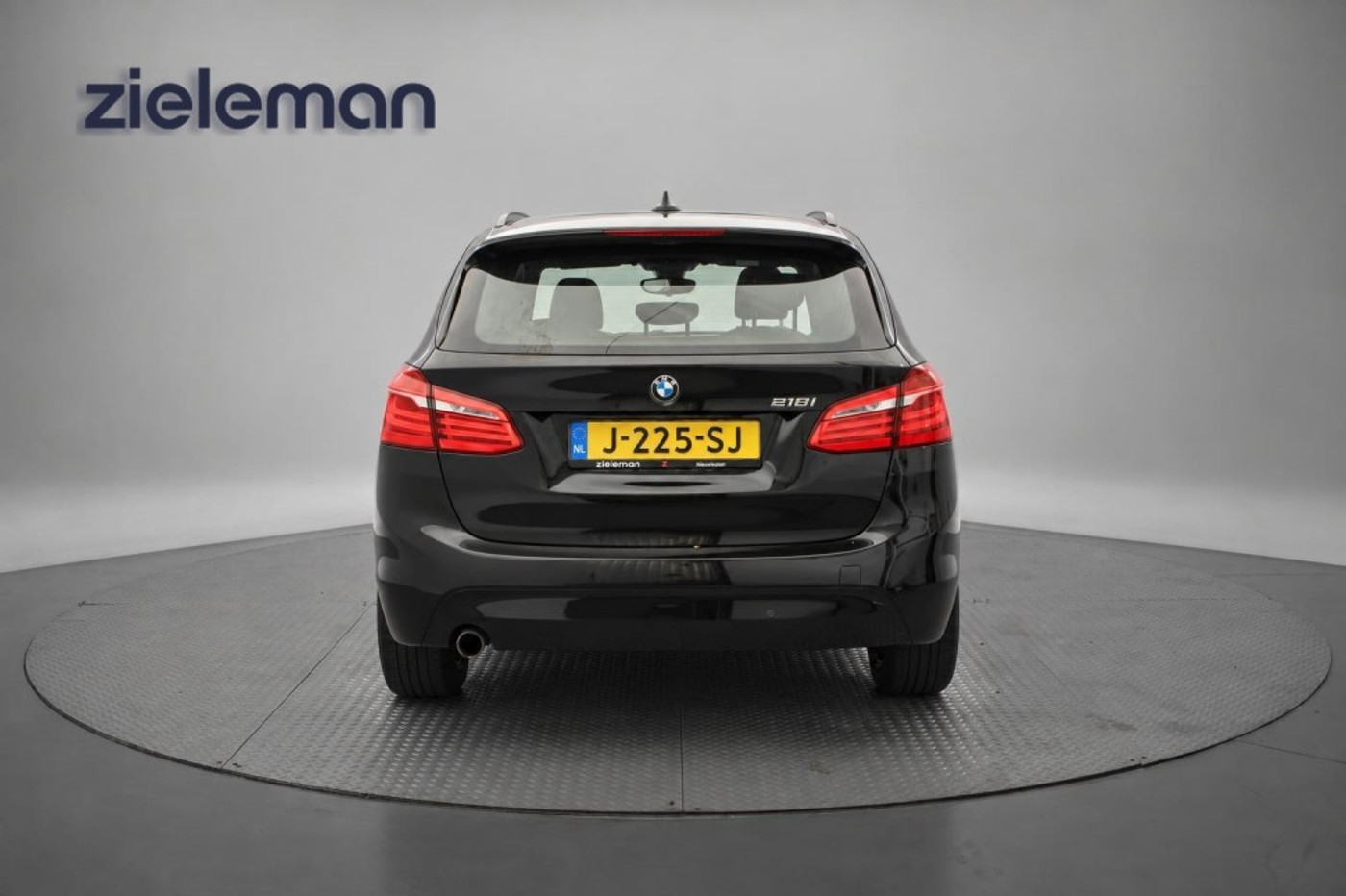 Foto van BMW 218i Active Tourer