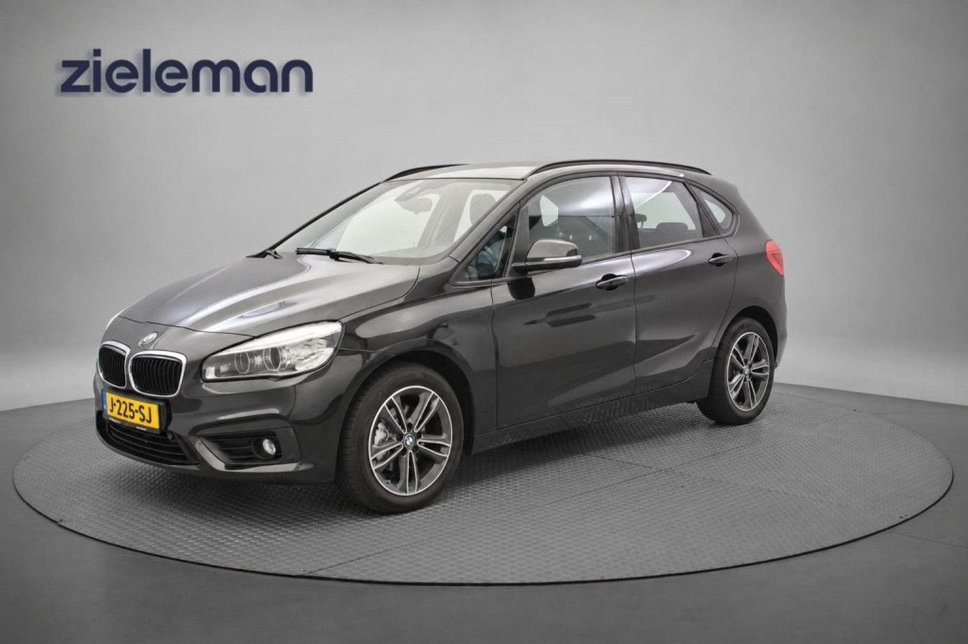 Foto van BMW 218i Active Tourer