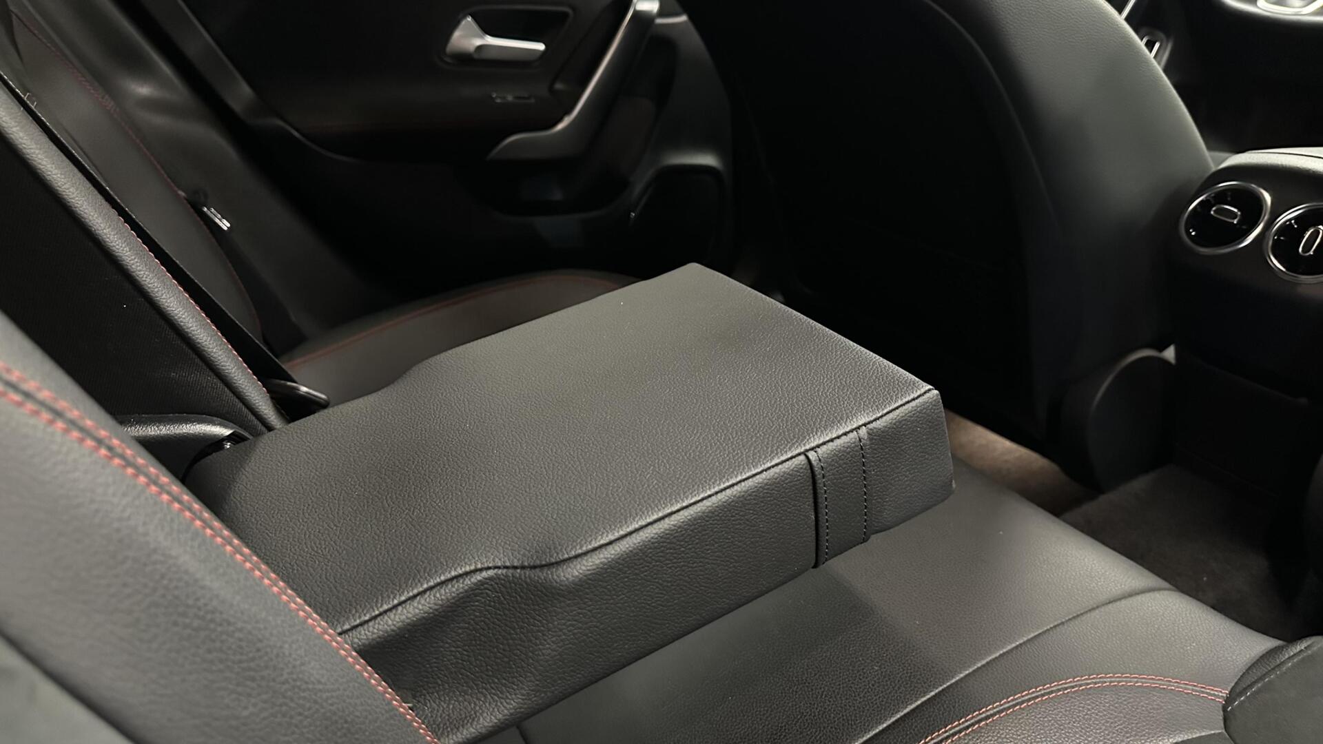 Foto van Mercedes-Benz Cla 180