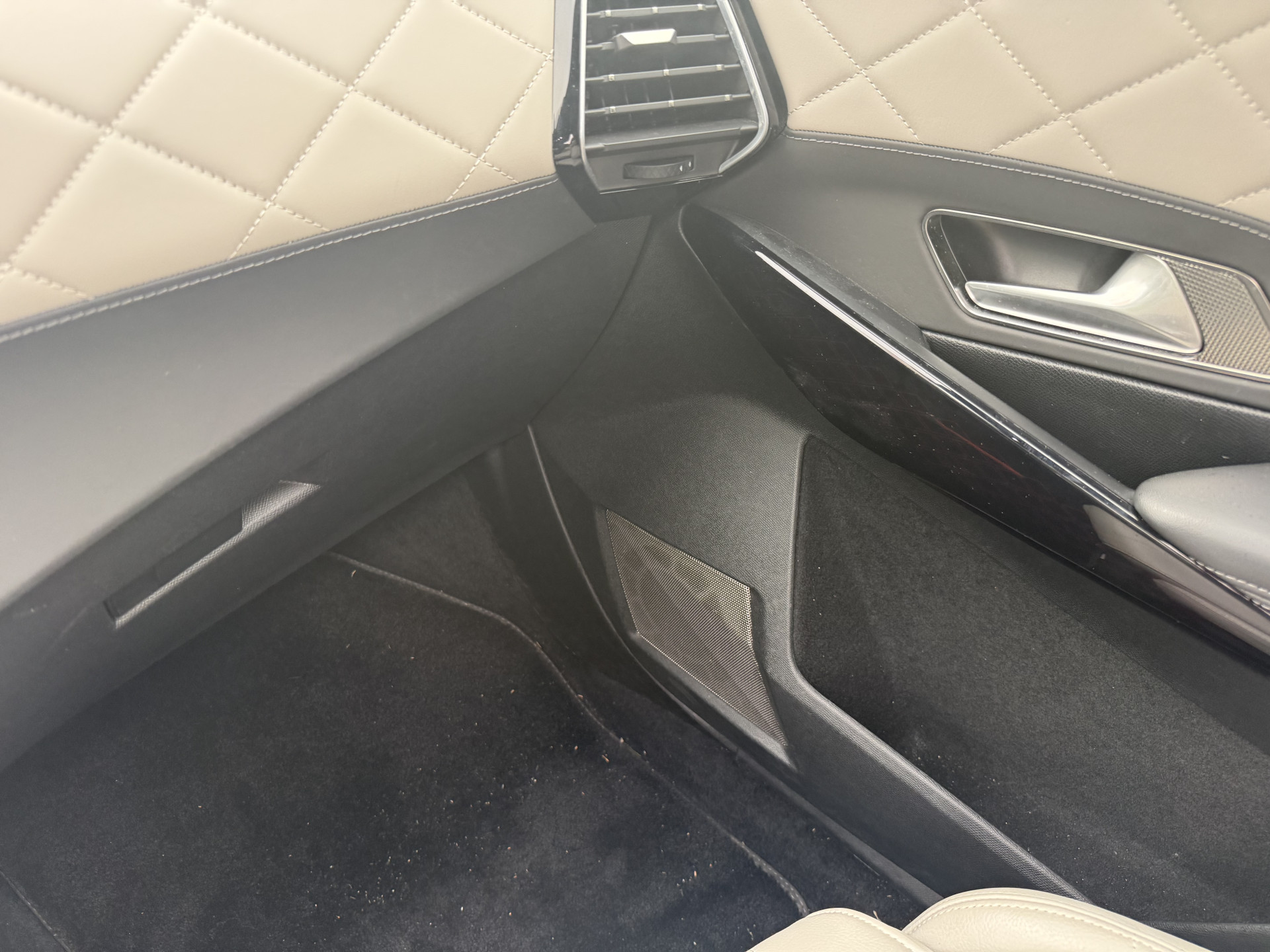 Foto van DS DS 7 Crossback