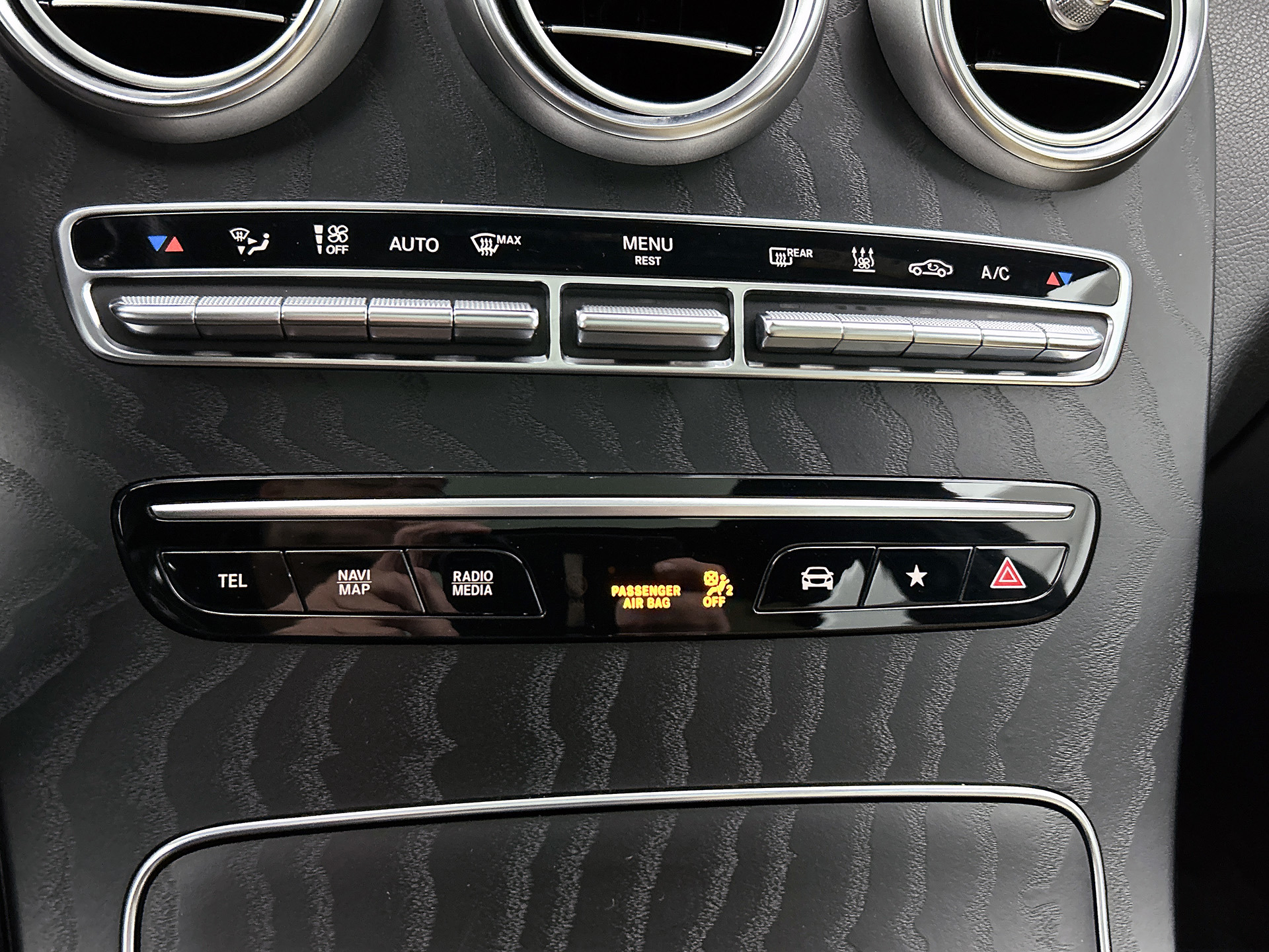 Foto van Mercedes-Benz GLC 300 E 4Matic