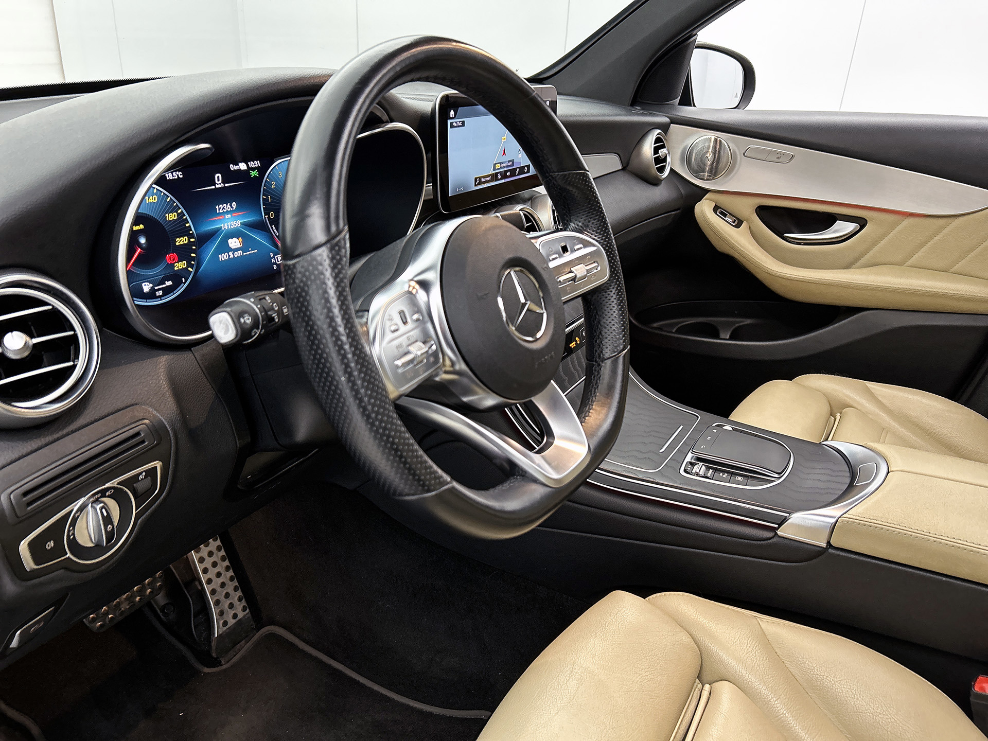 Foto van Mercedes-Benz GLC 300 E 4Matic