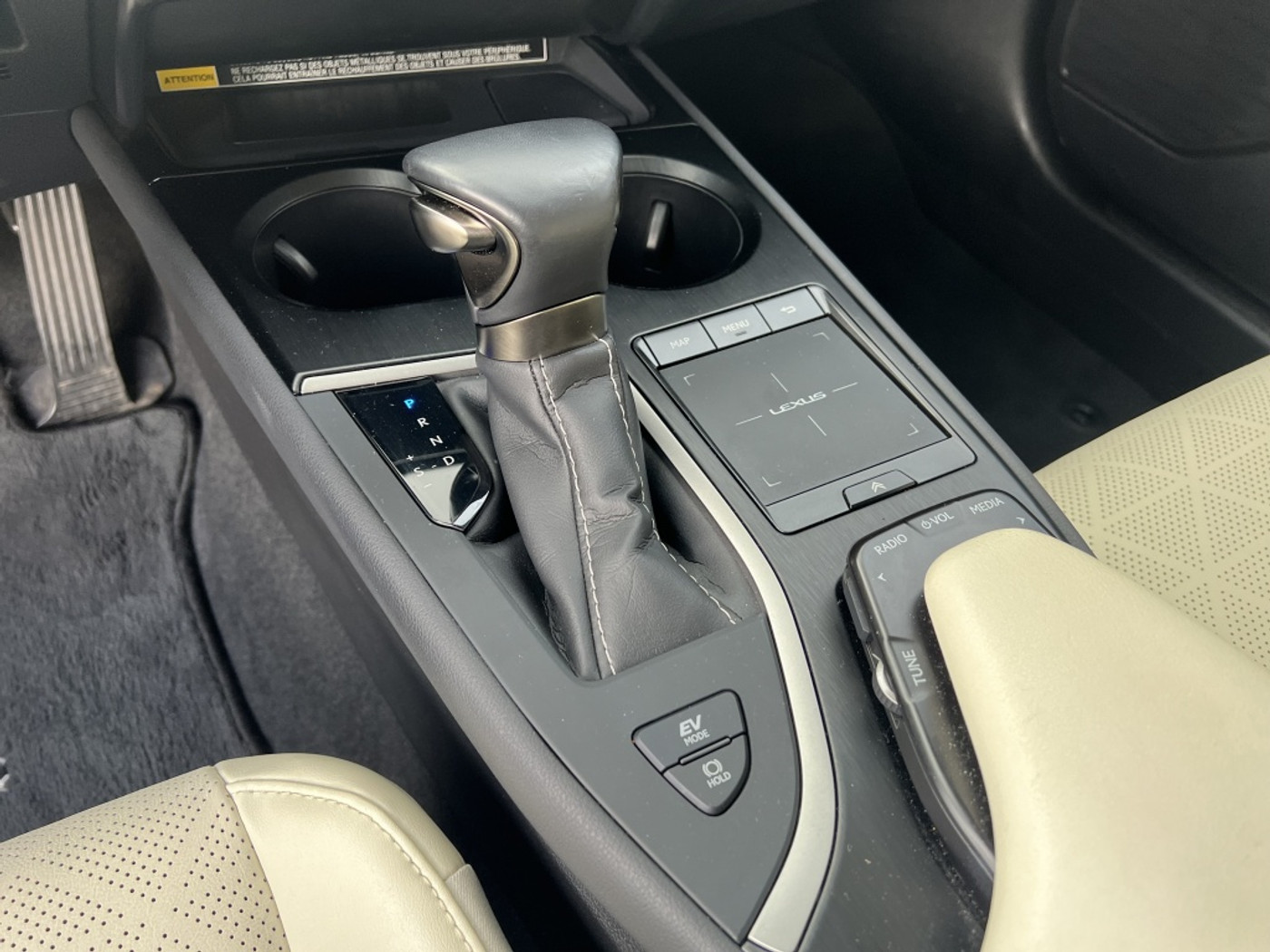 Foto van Lexus Lexus Ux250h