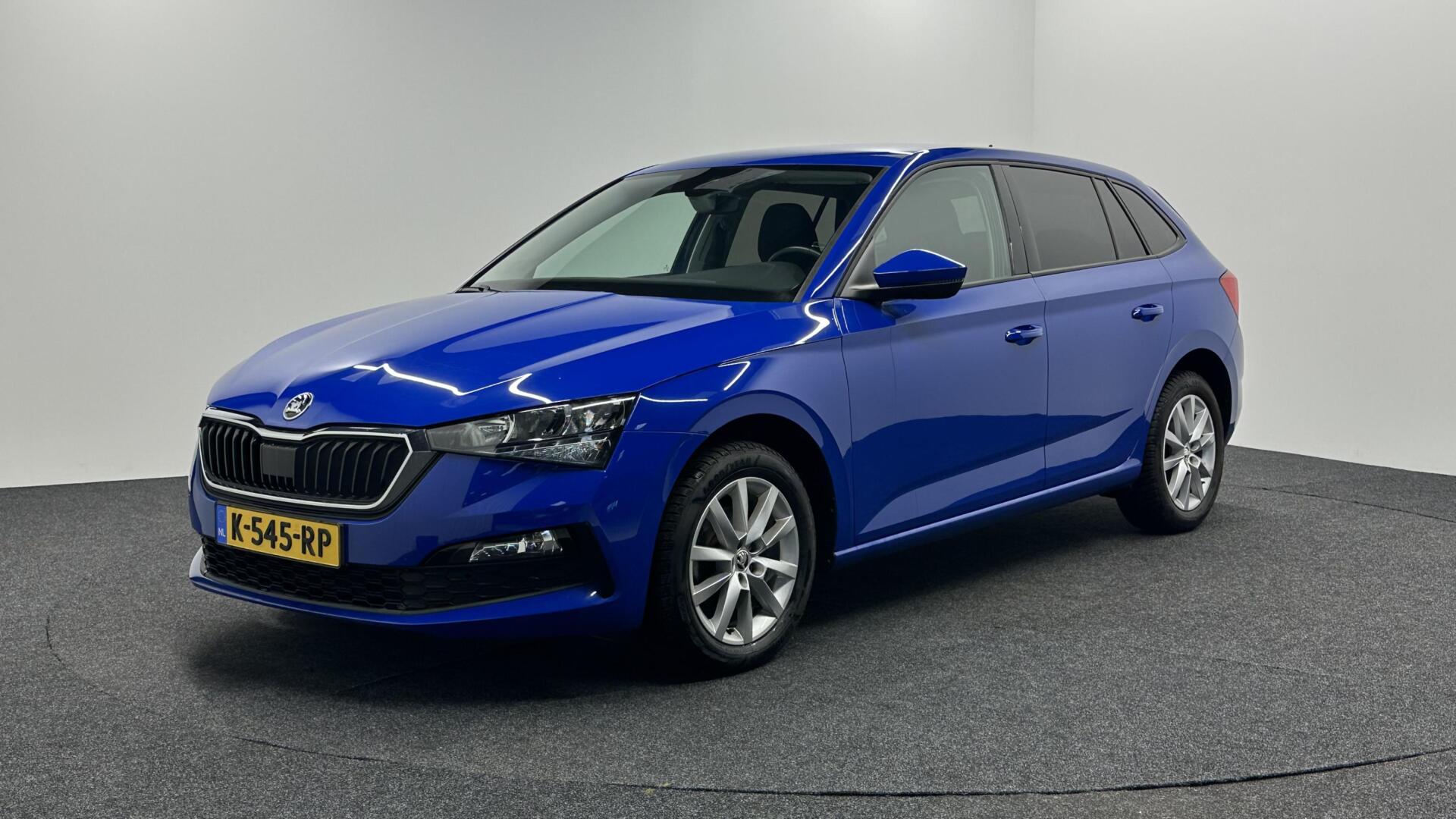 Skoda Scala 1.0 TSI Style CARPLAY ECC LM CRUISE DAB LED. 2021 - voorkant