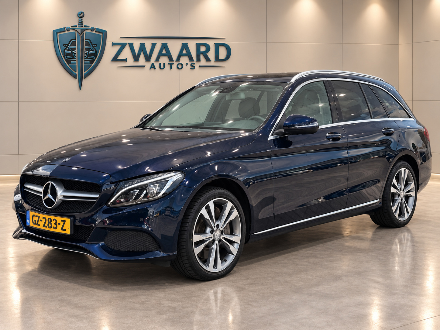 Mercedes-Benz C 350 E 350 e Lease Edition l Burmester l ILS l Volleder l Camera l 2015 - voorkant