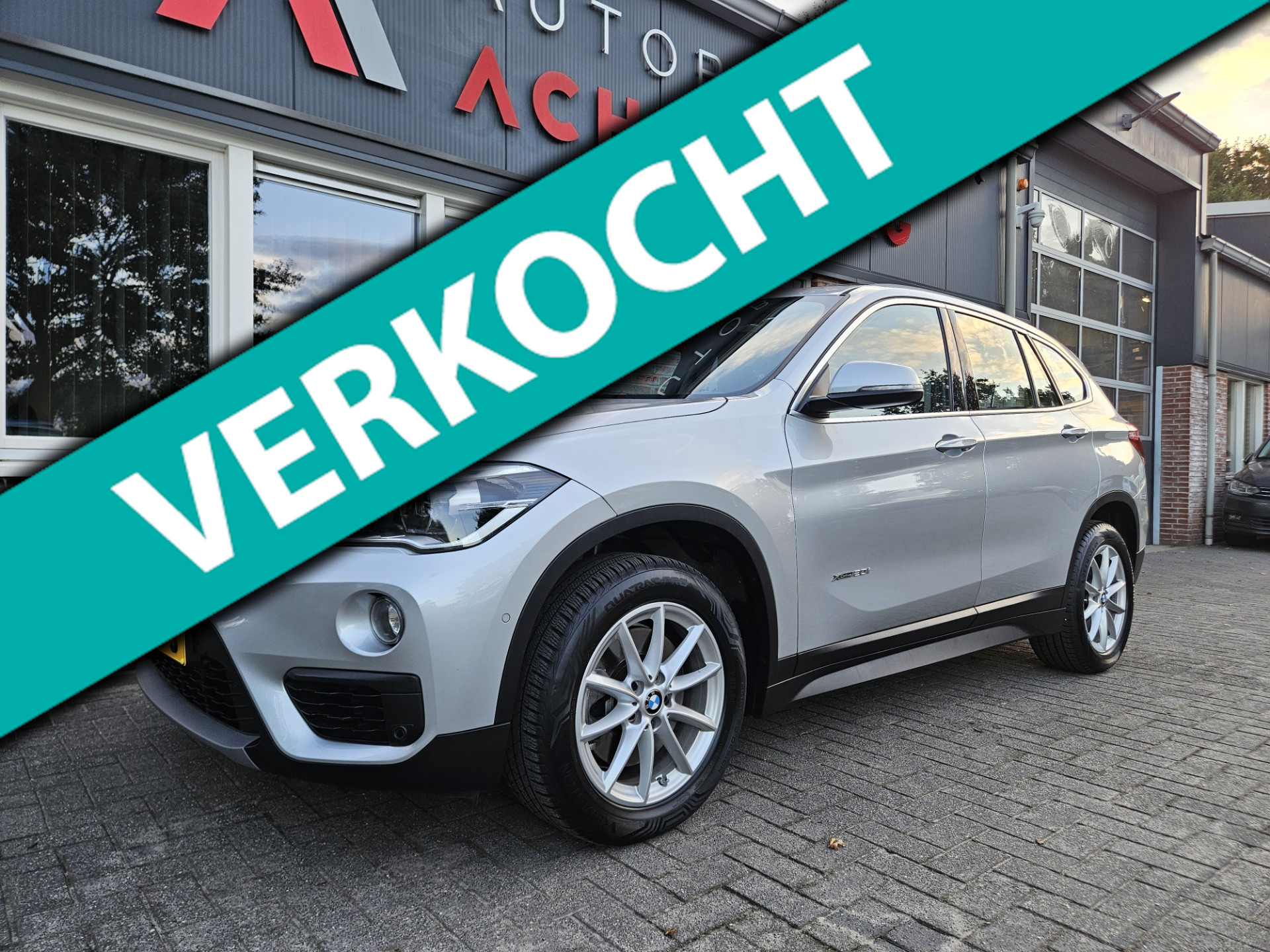 BMW X1 Xdrive20i XDrive20i Centennial Executive Trekhaak! LED! NAP! 192PK! Panorama/Schuifdak! Nette Auto! 2016 - voorkant